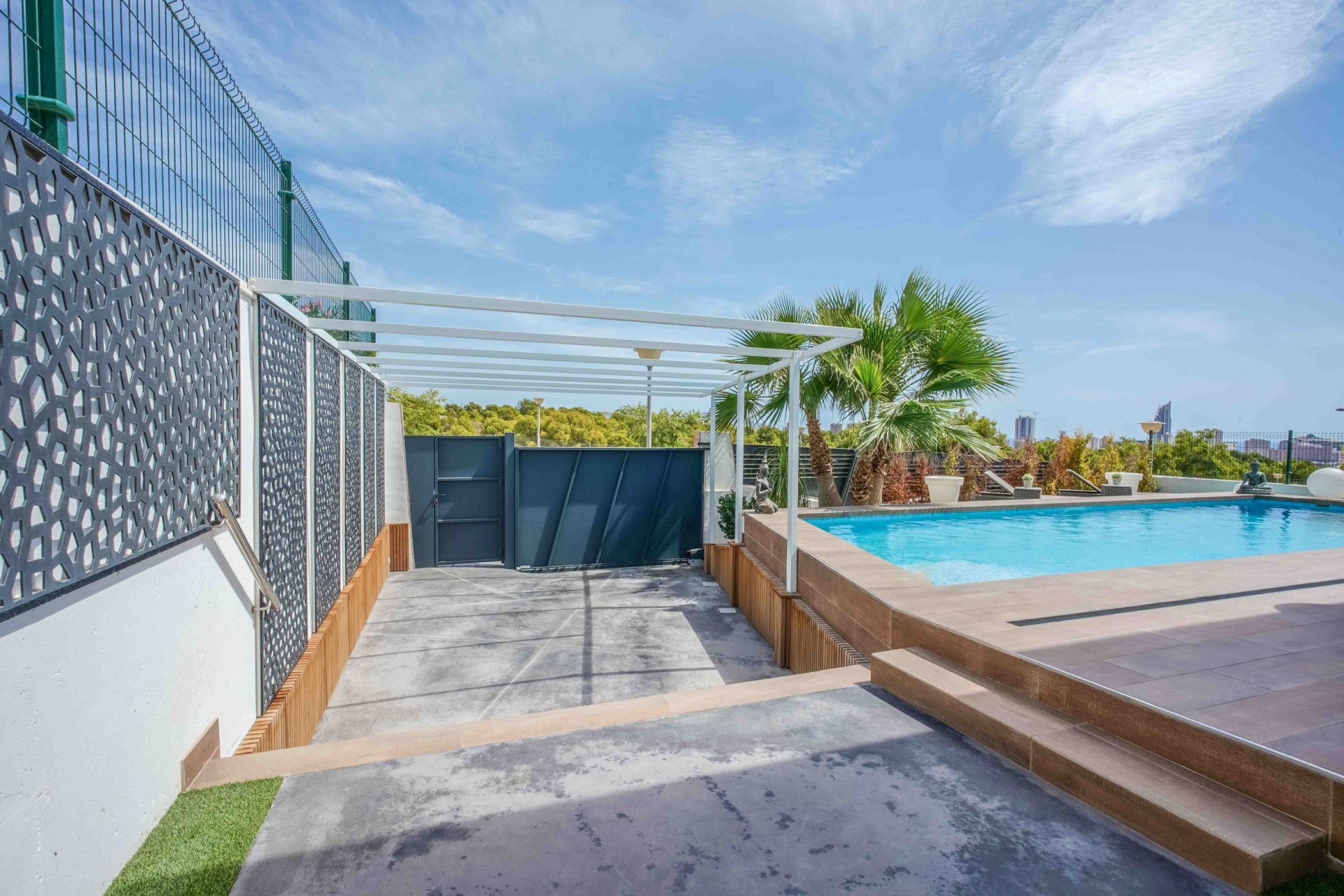 Sale - Villa -
Finestrat