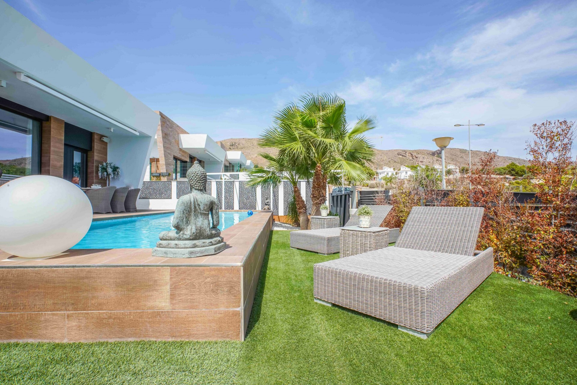 Sale - Villa -
Finestrat