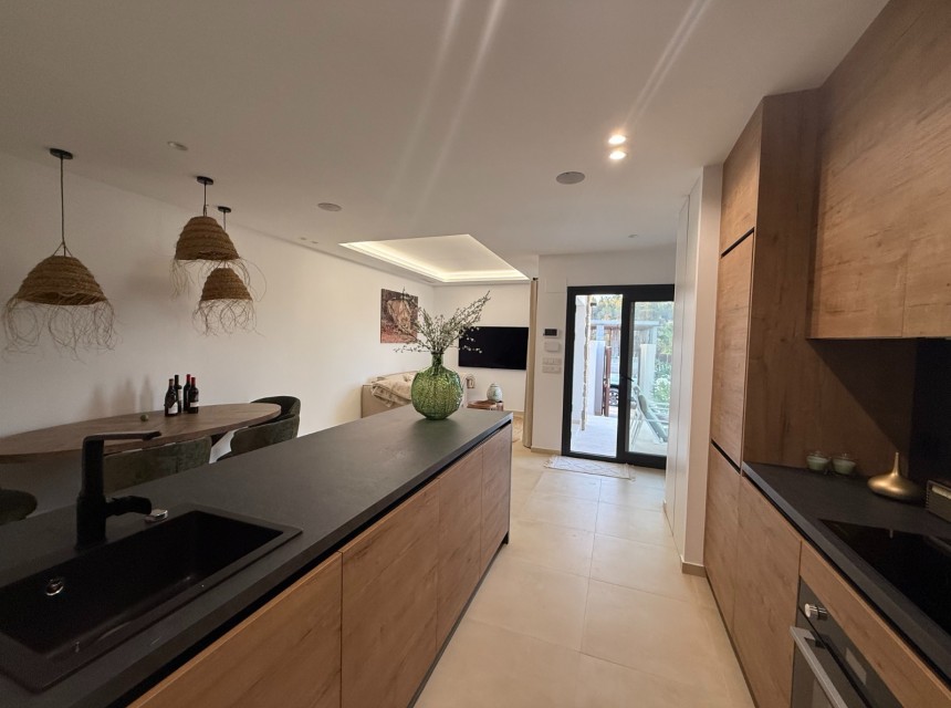 Sale - Villa -
Finestrat