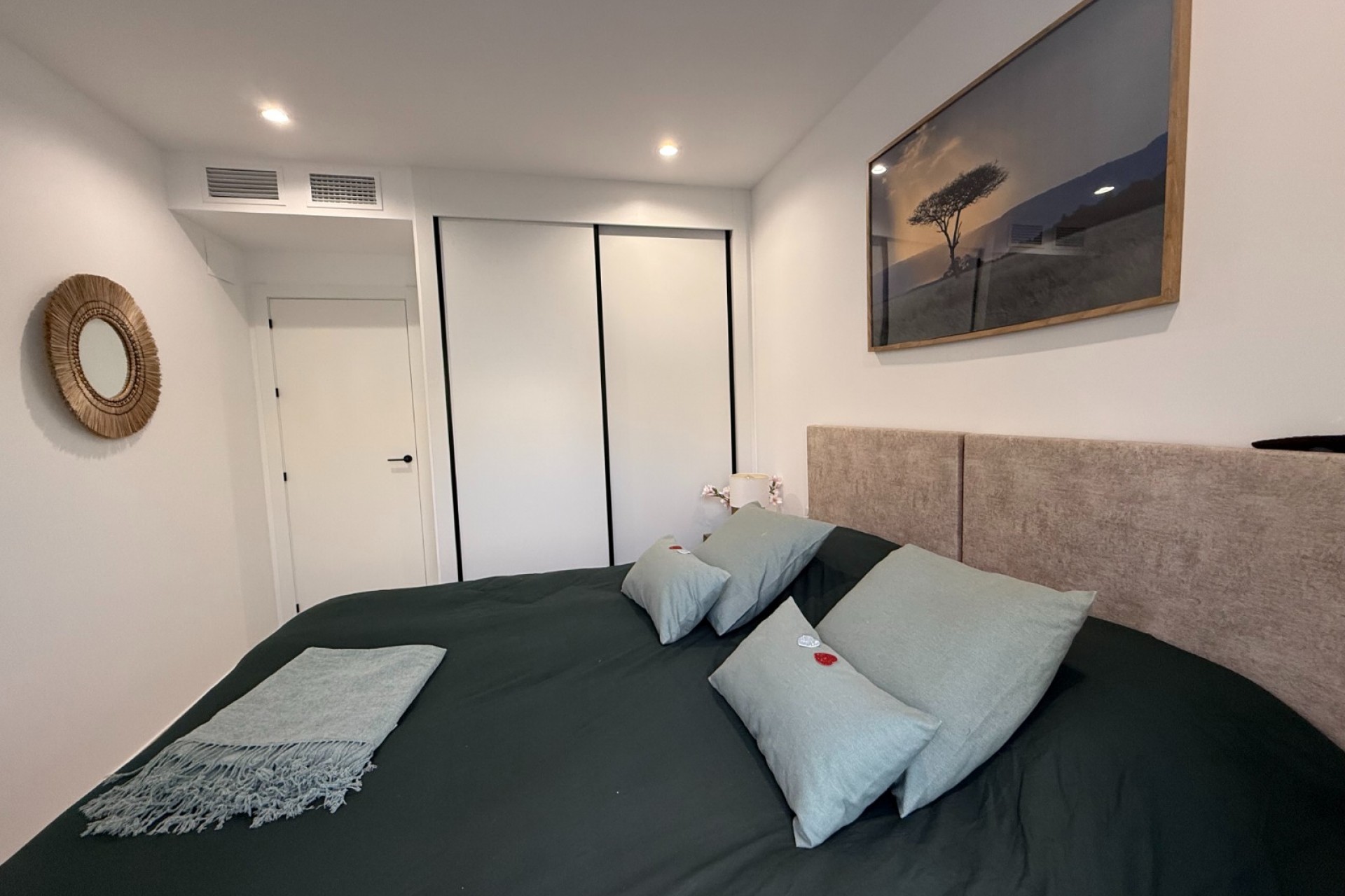 Sale - Villa -
Finestrat