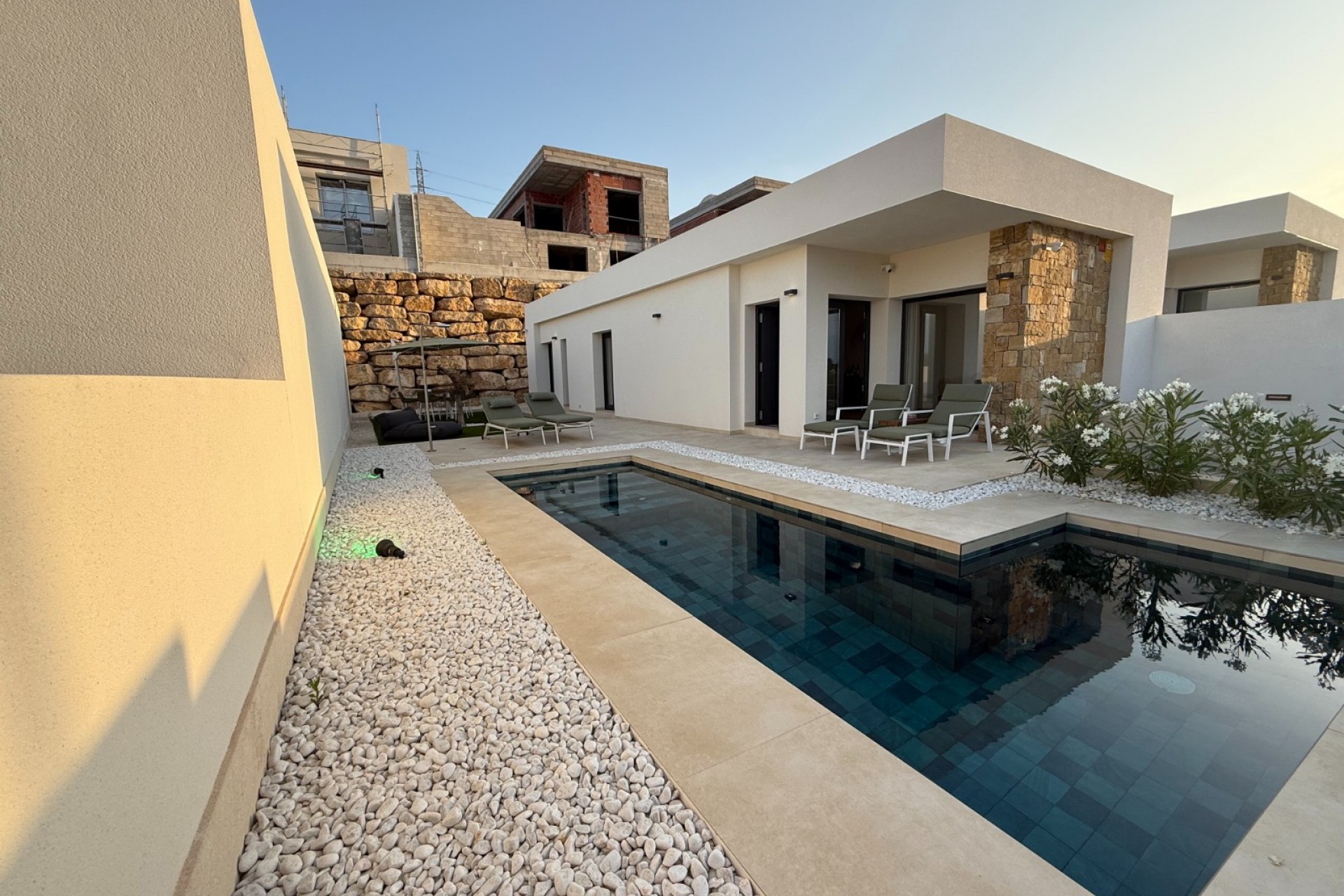 Sale - Villa -
Finestrat