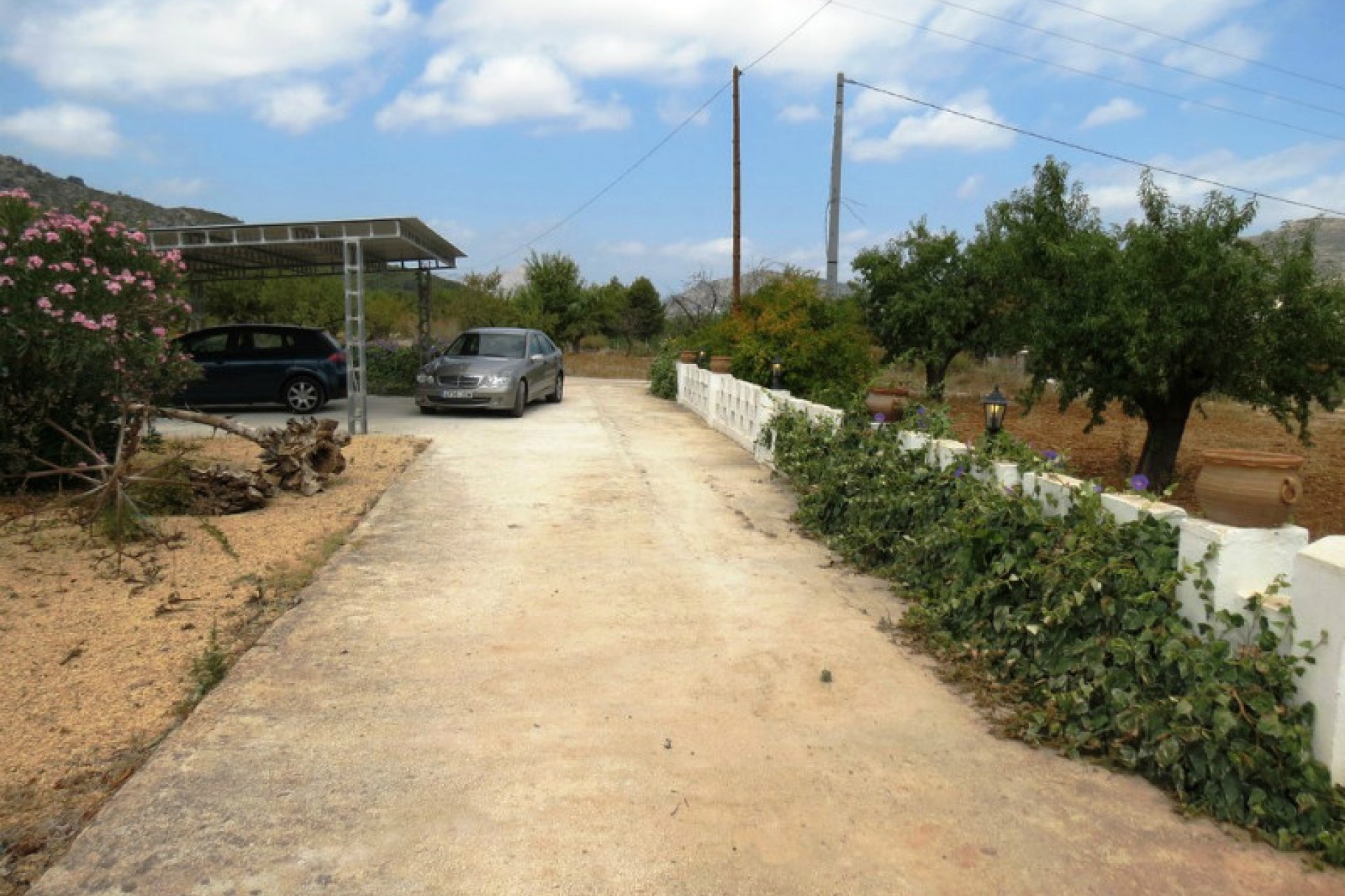 Sale - Villa -
Jalon