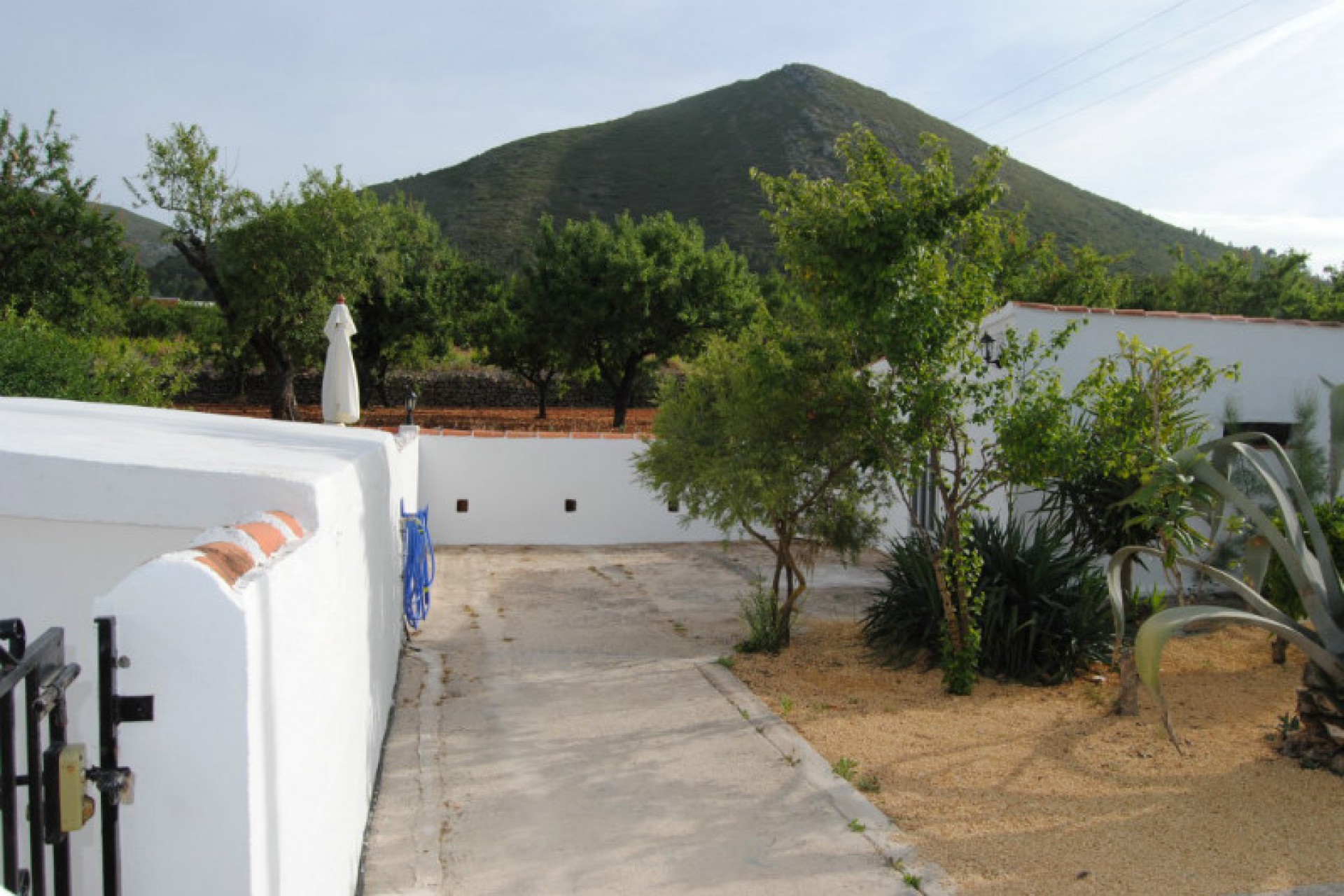 Sale - Villa -
Jalon