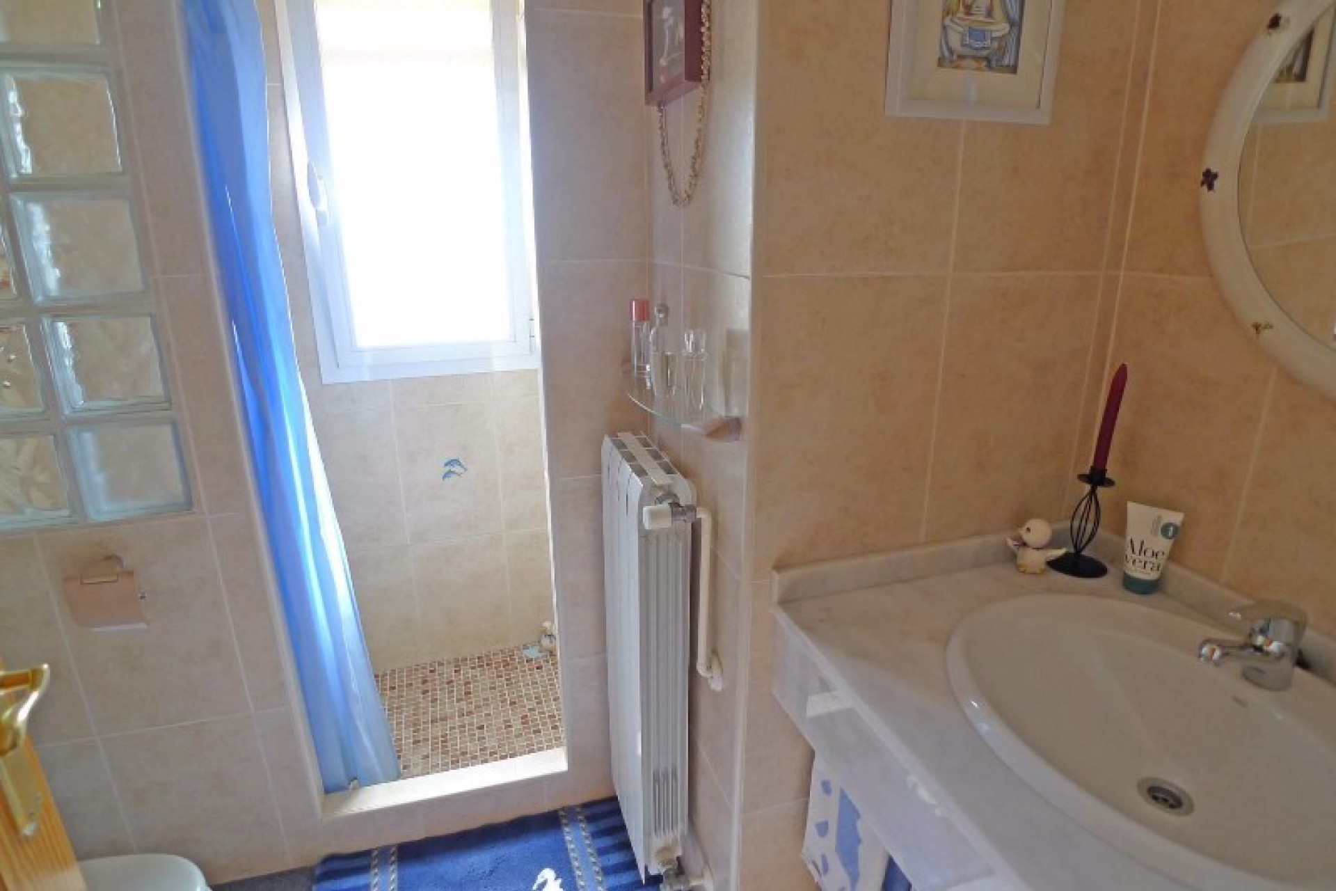 Sale - Villa -
Jalon