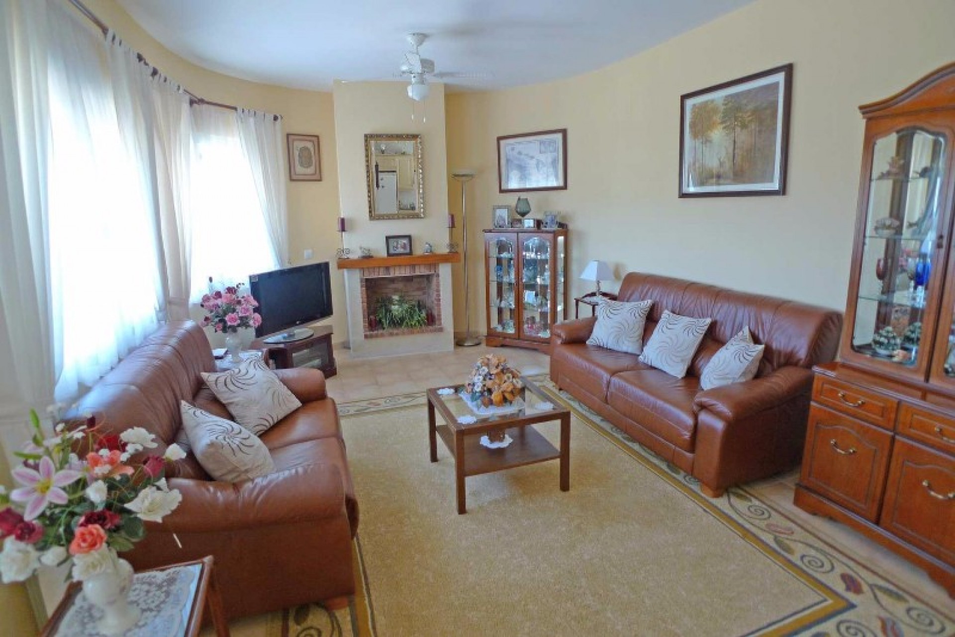 Sale - Villa -
Jalon