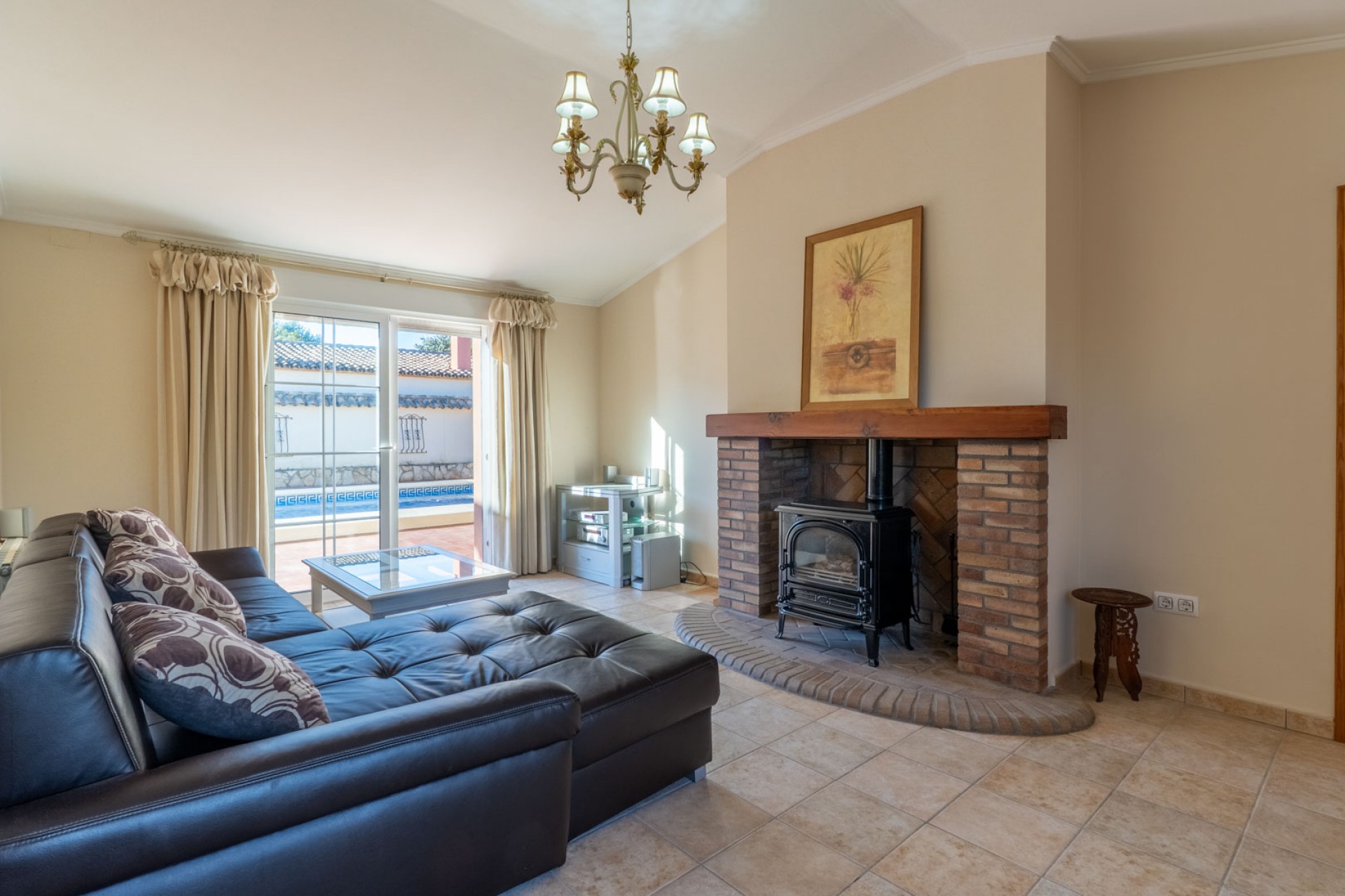 Sale - Villa -
Jalon