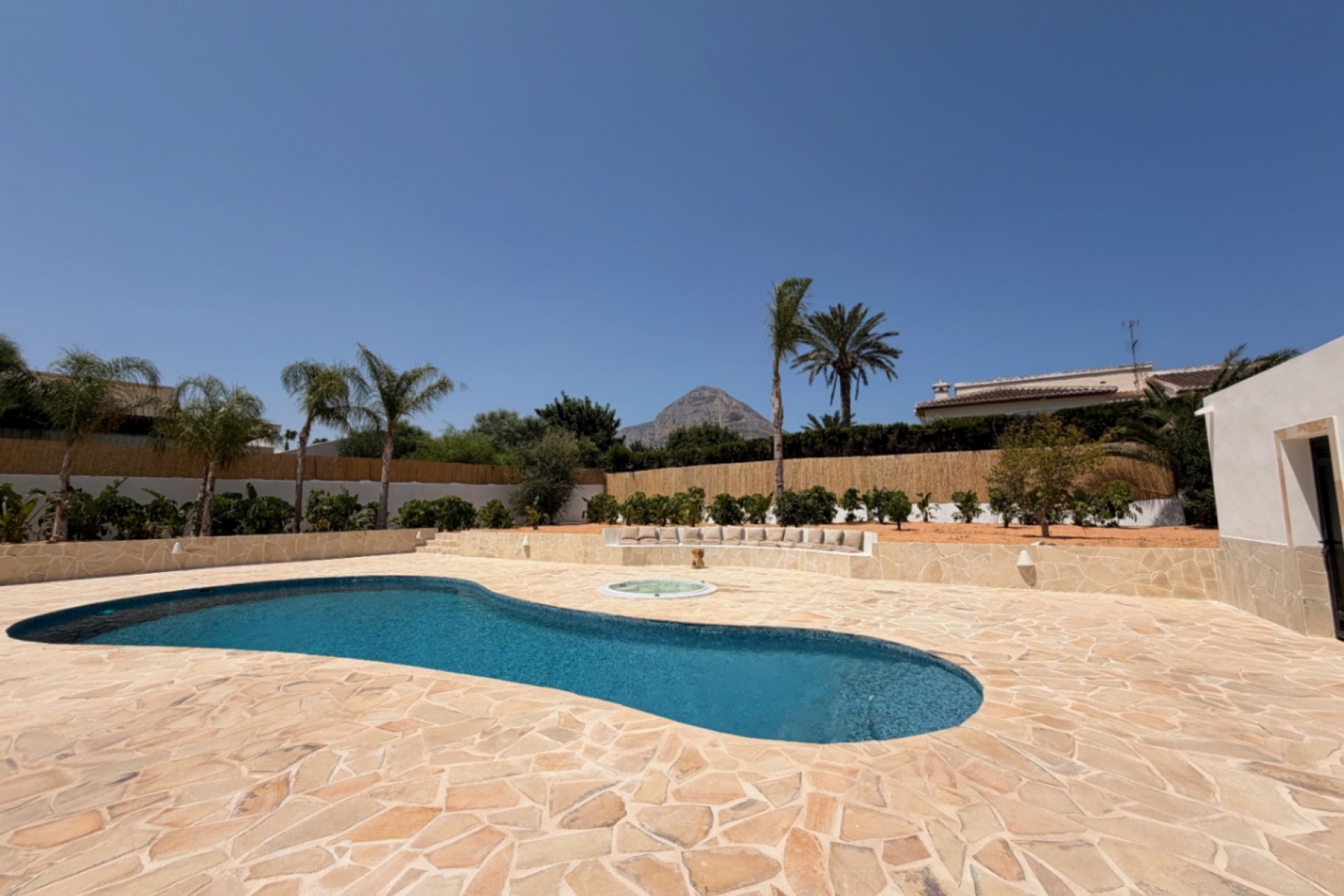 Sale - Villa -
Javea - Casco antiguo