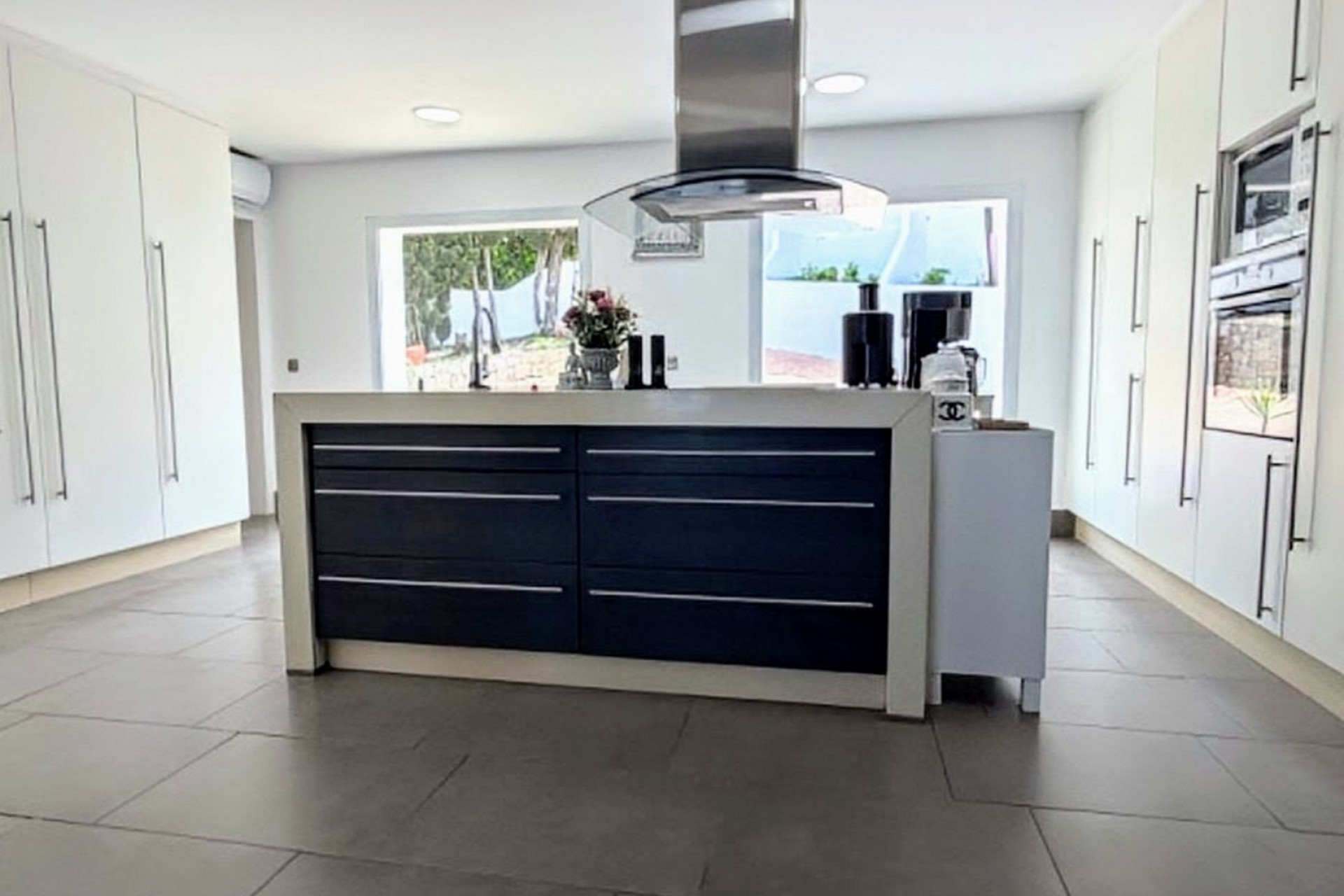Sale - Villa -
Javea - Costa Nova