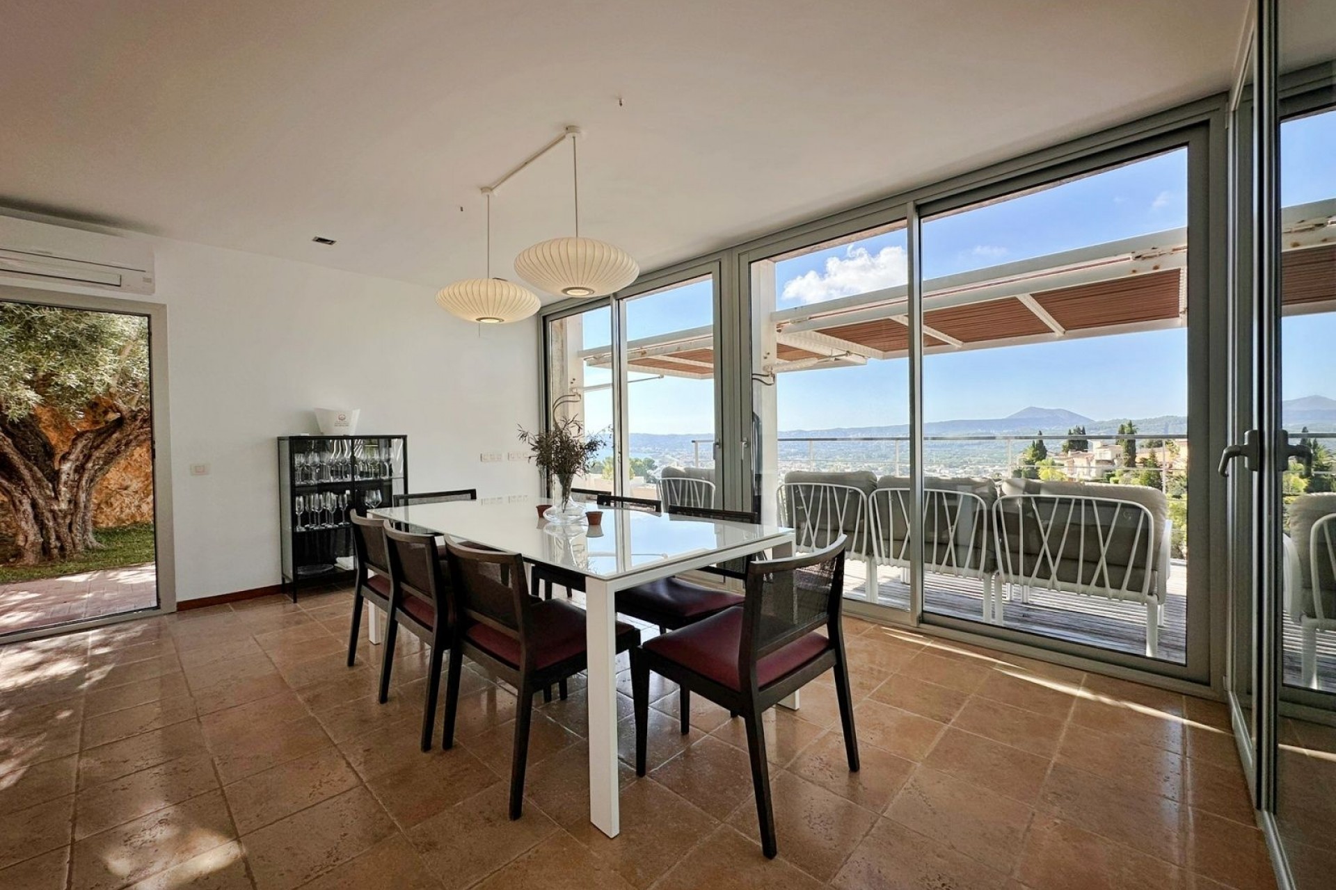 Sale - Villa -
Javea - La Corona