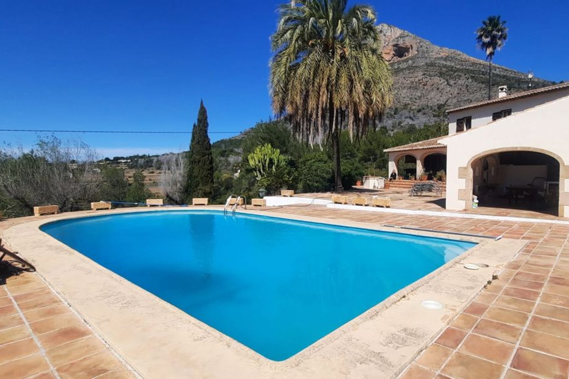 Sale - Villa -
Javea - Montgo