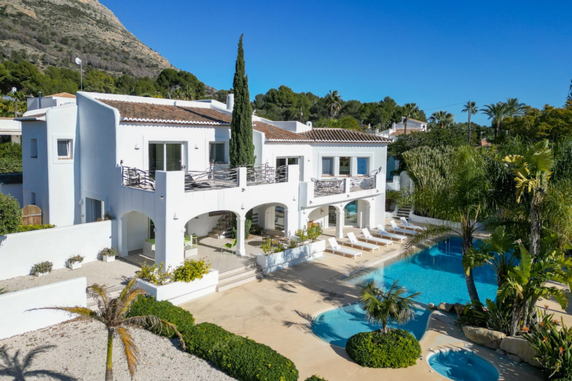 Sale - Villa -
Javea - Montgo