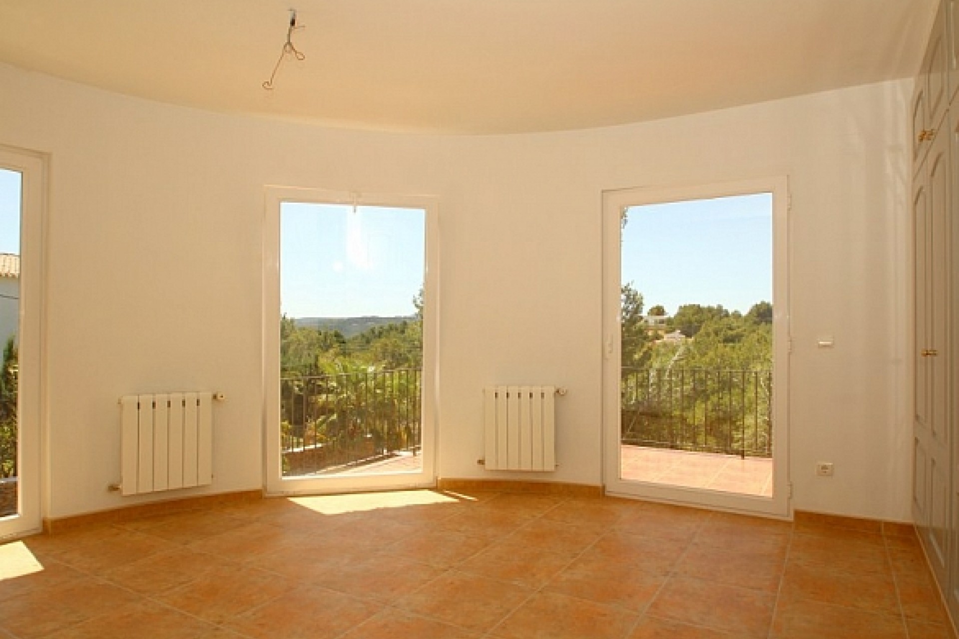 Sale - Villa -
Javea