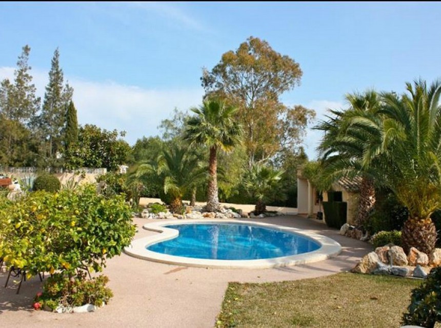 Sale - Villa -
Javea