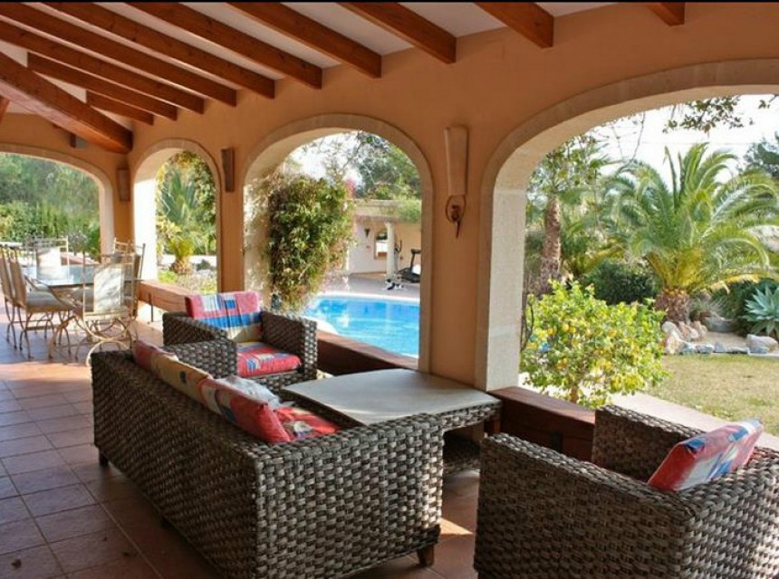 Sale - Villa -
Javea