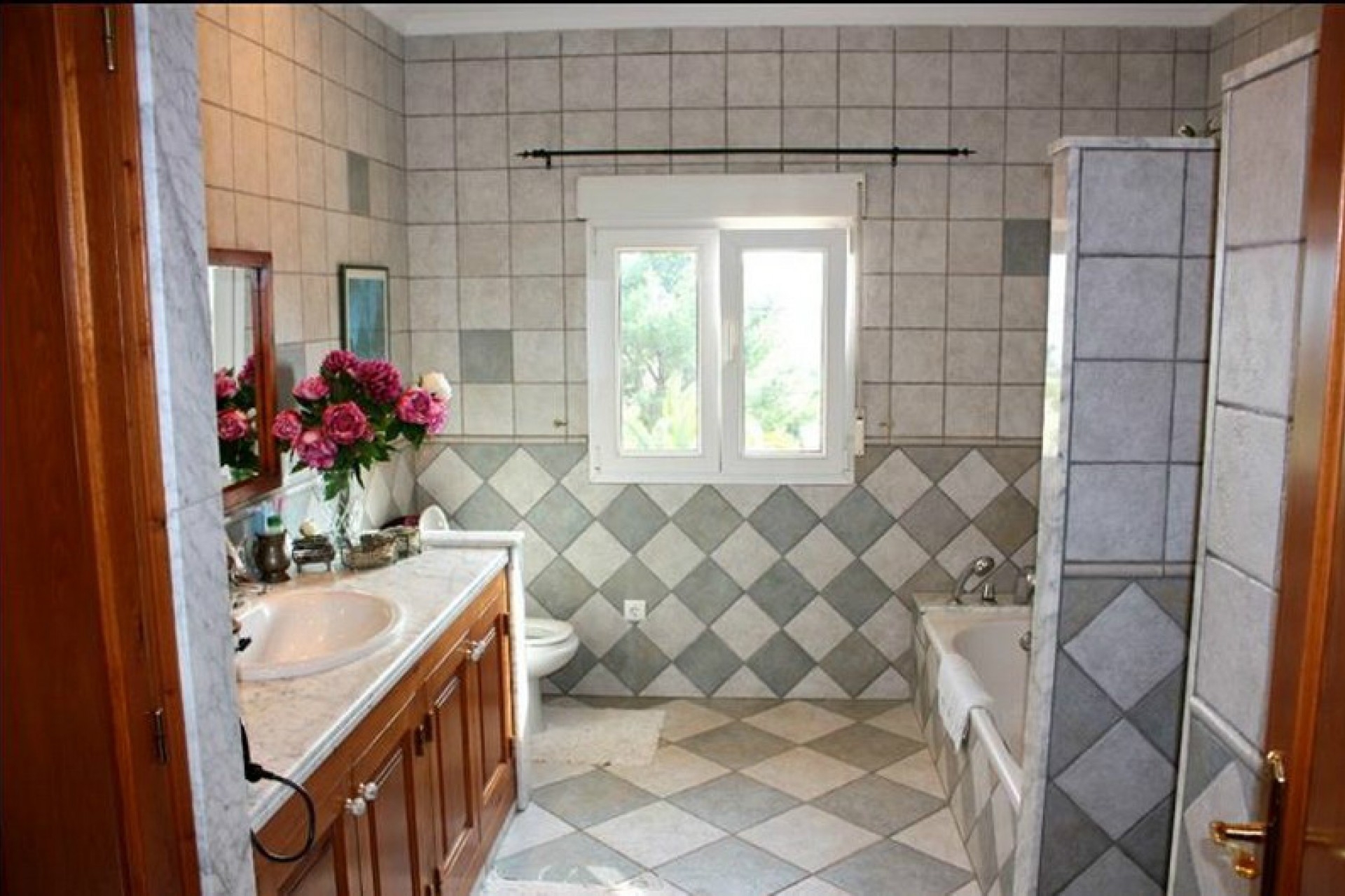 Sale - Villa -
Javea