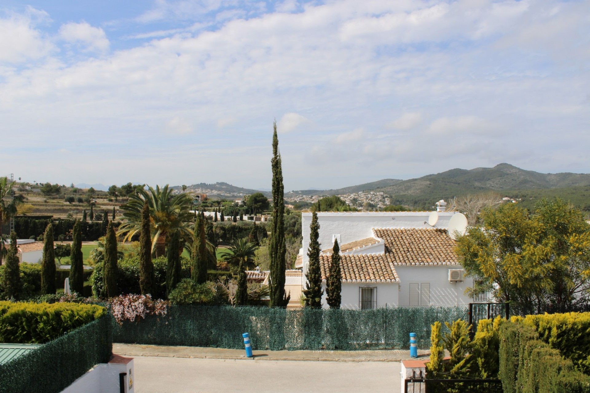 Sale - Villa -
Javea