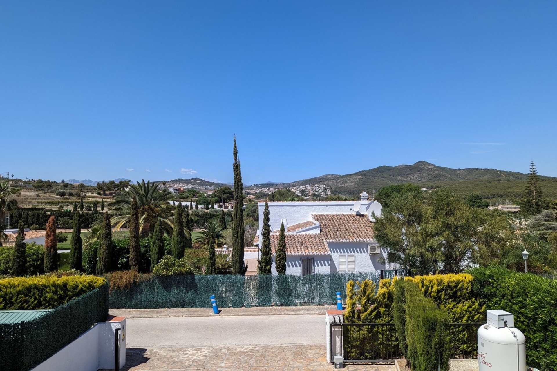 Sale - Villa -
Javea