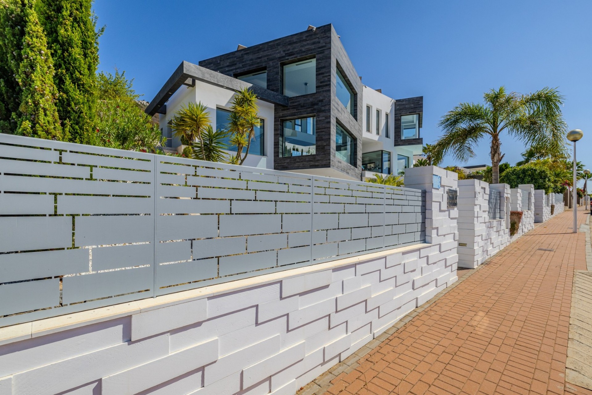 Sale - Villa -
Javea