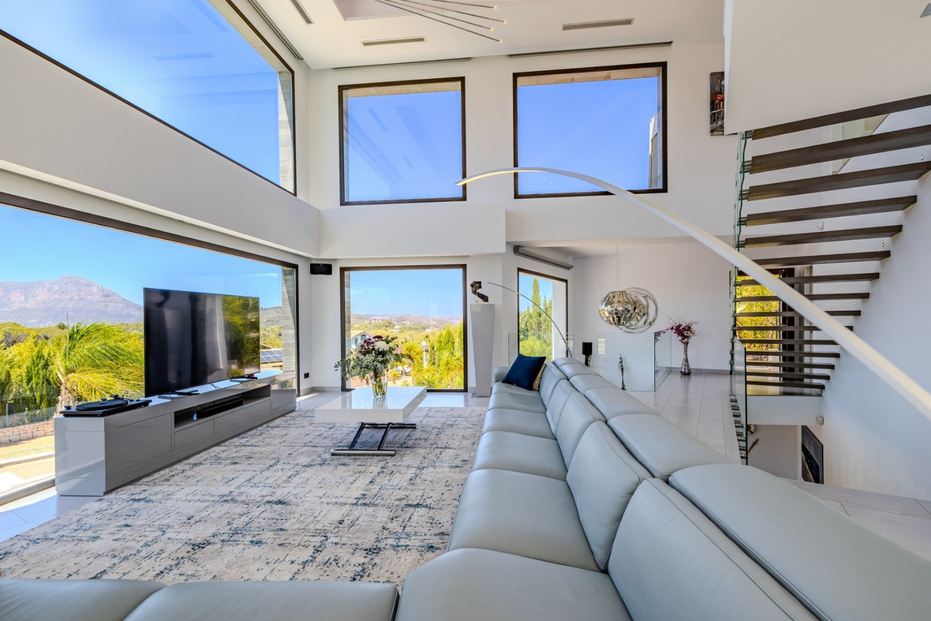 Sale - Villa -
Javea