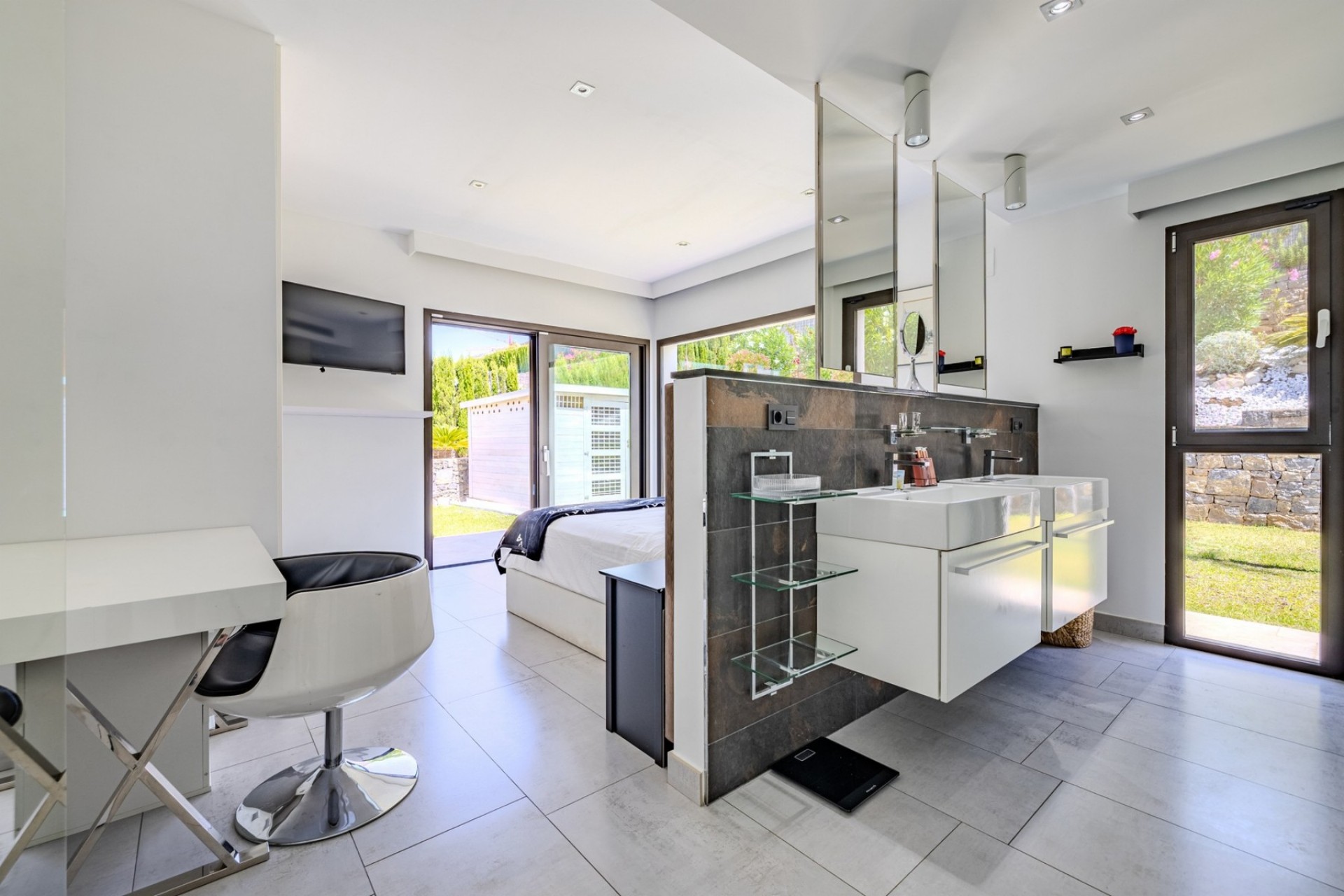 Sale - Villa -
Javea