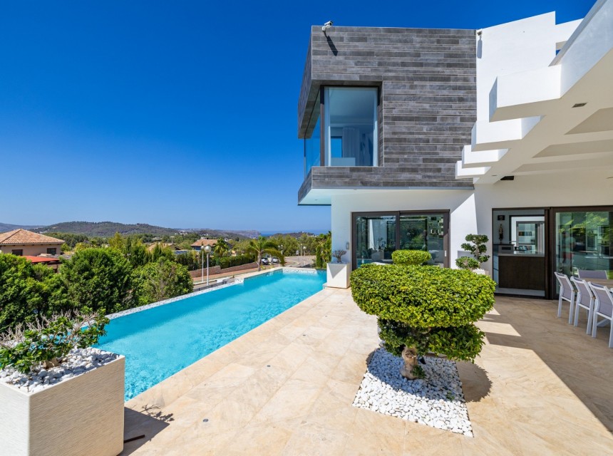 Sale - Villa -
Javea