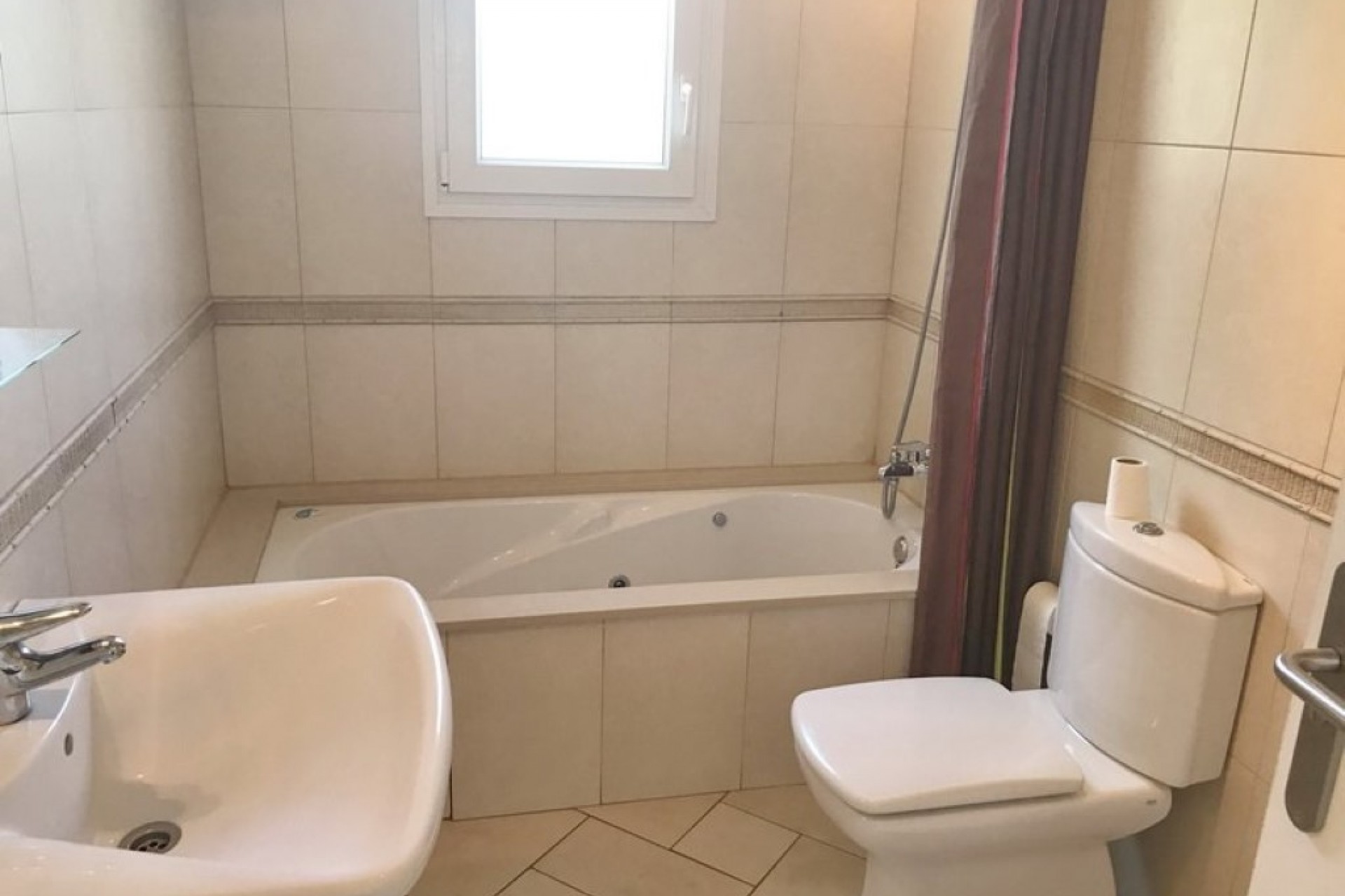 Sale - Villa -
Javea