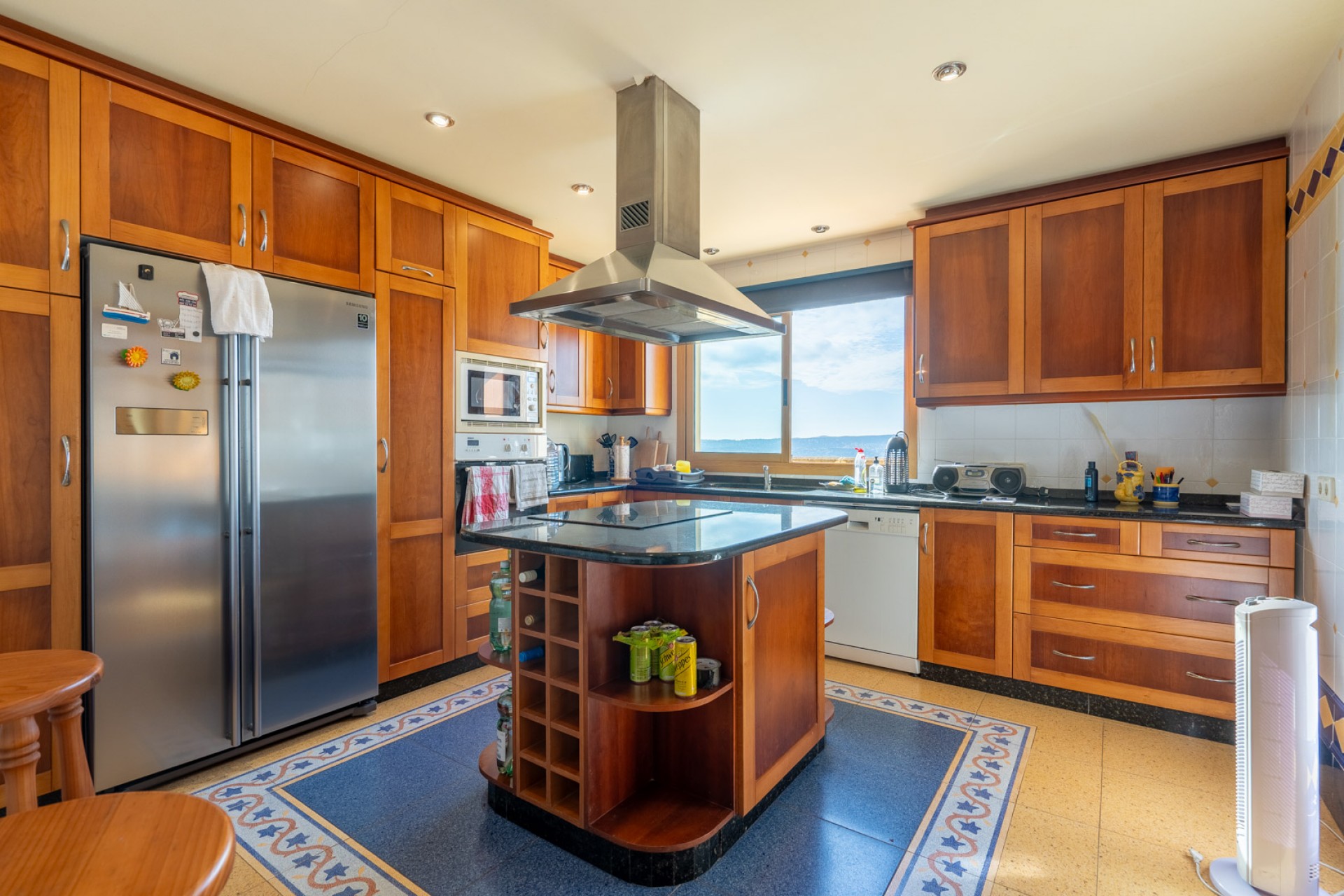 Sale - Villa -
Javea