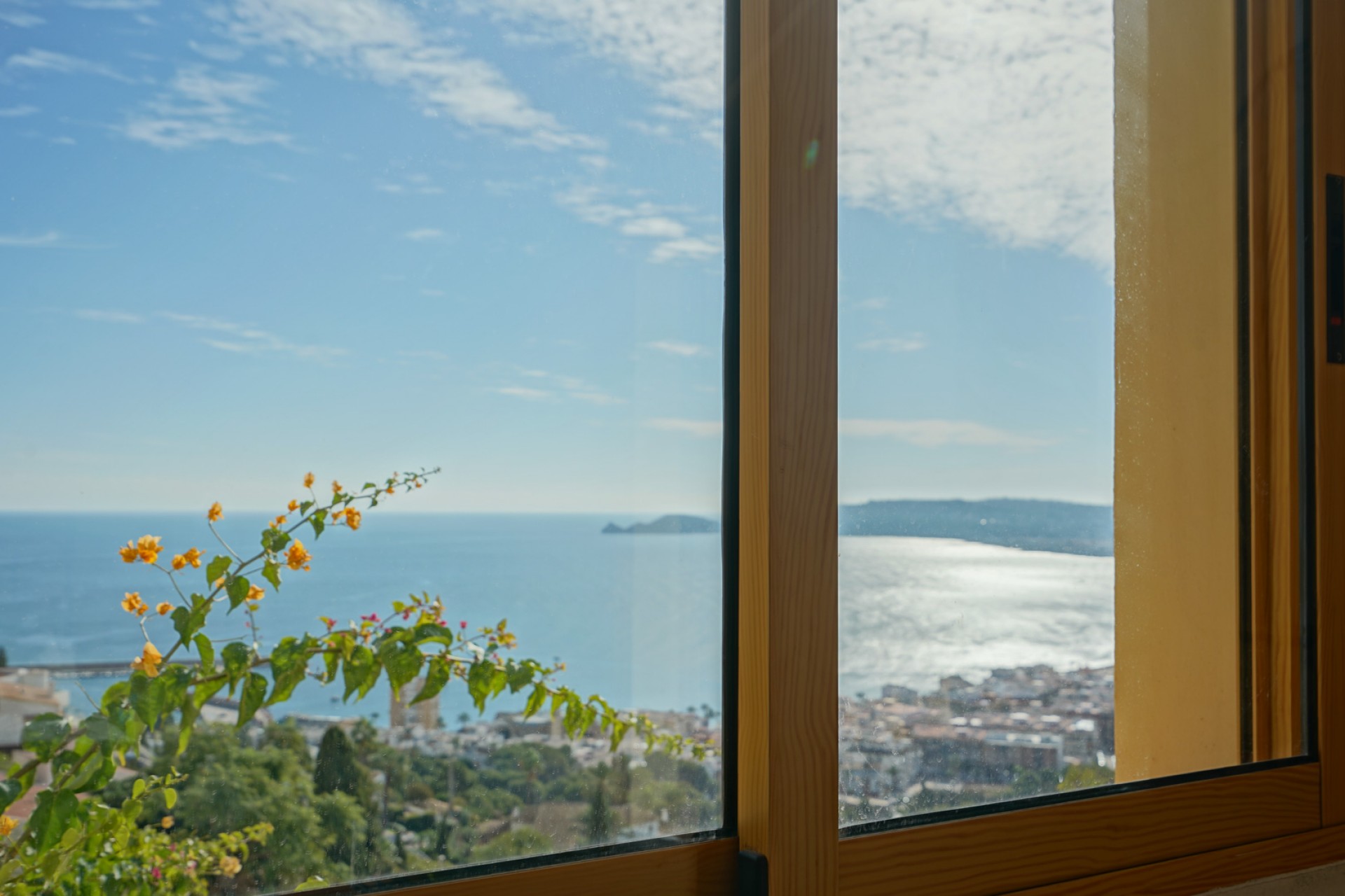 Sale - Villa -
Javea