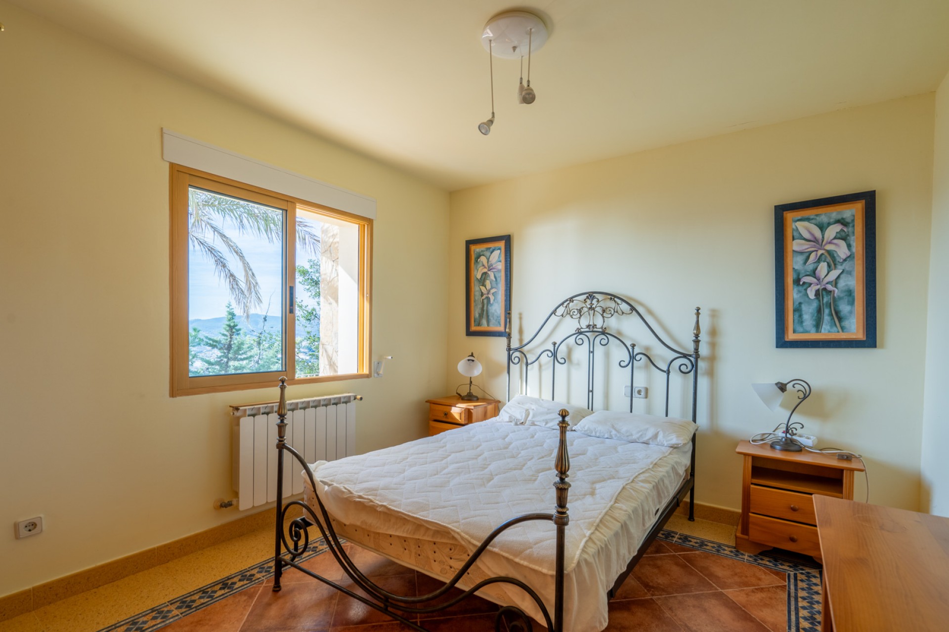 Sale - Villa -
Javea