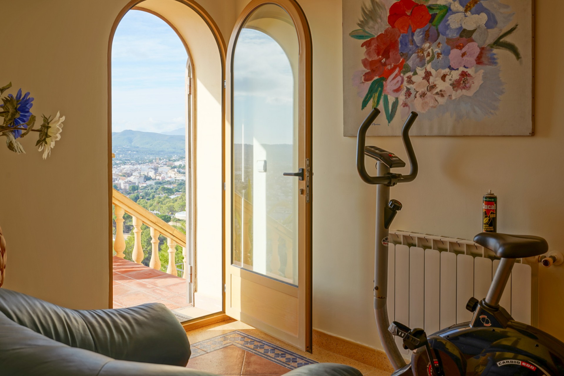 Sale - Villa -
Javea