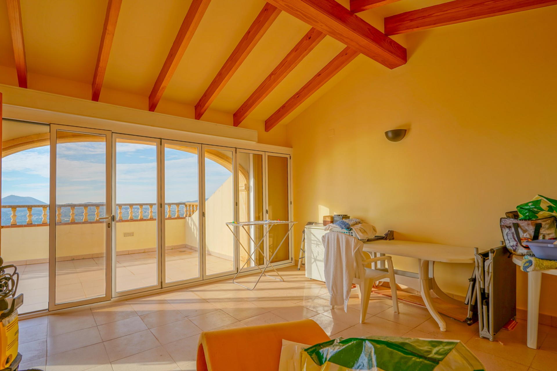 Sale - Villa -
Javea