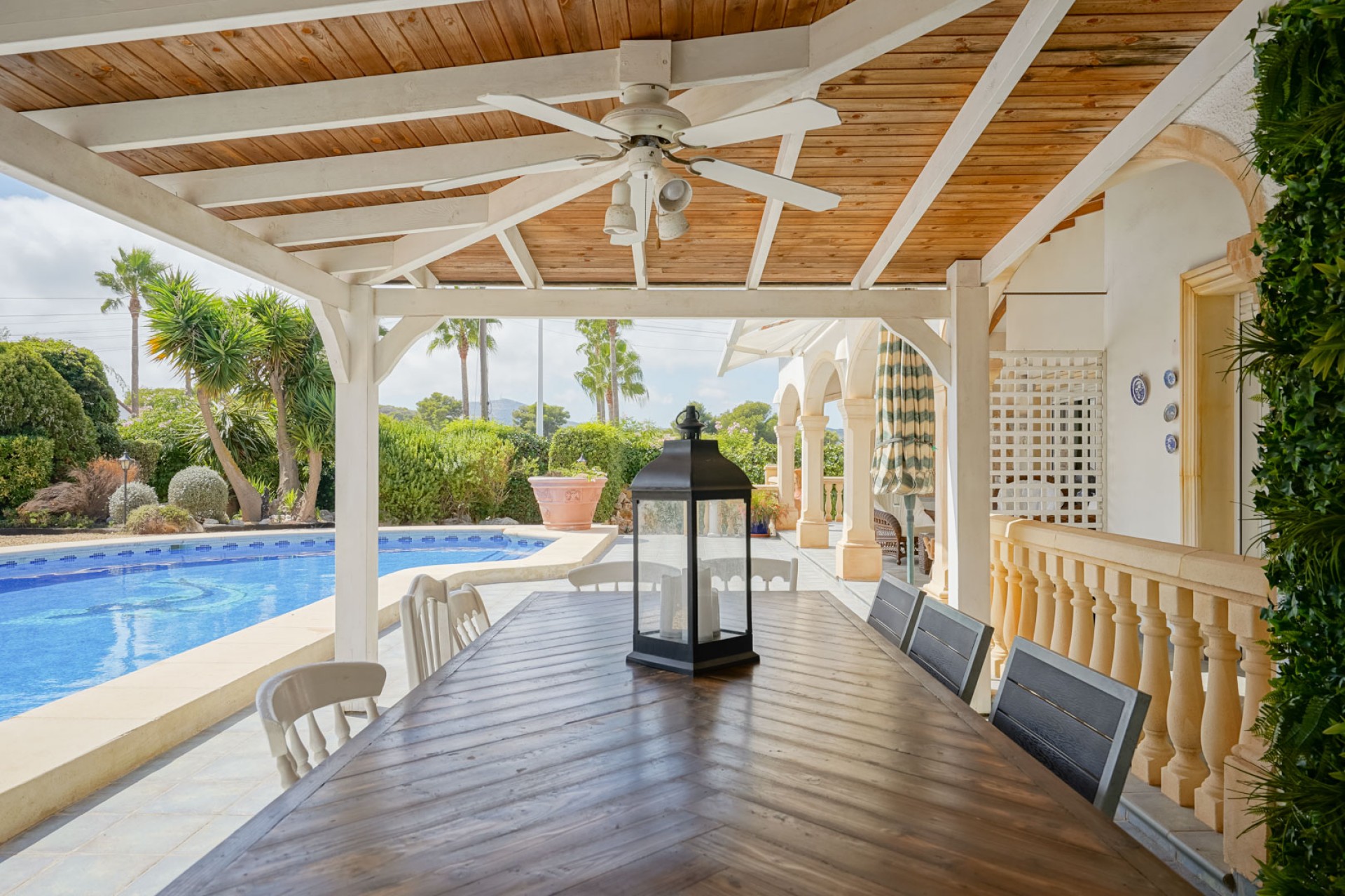 Sale - Villa -
Javea