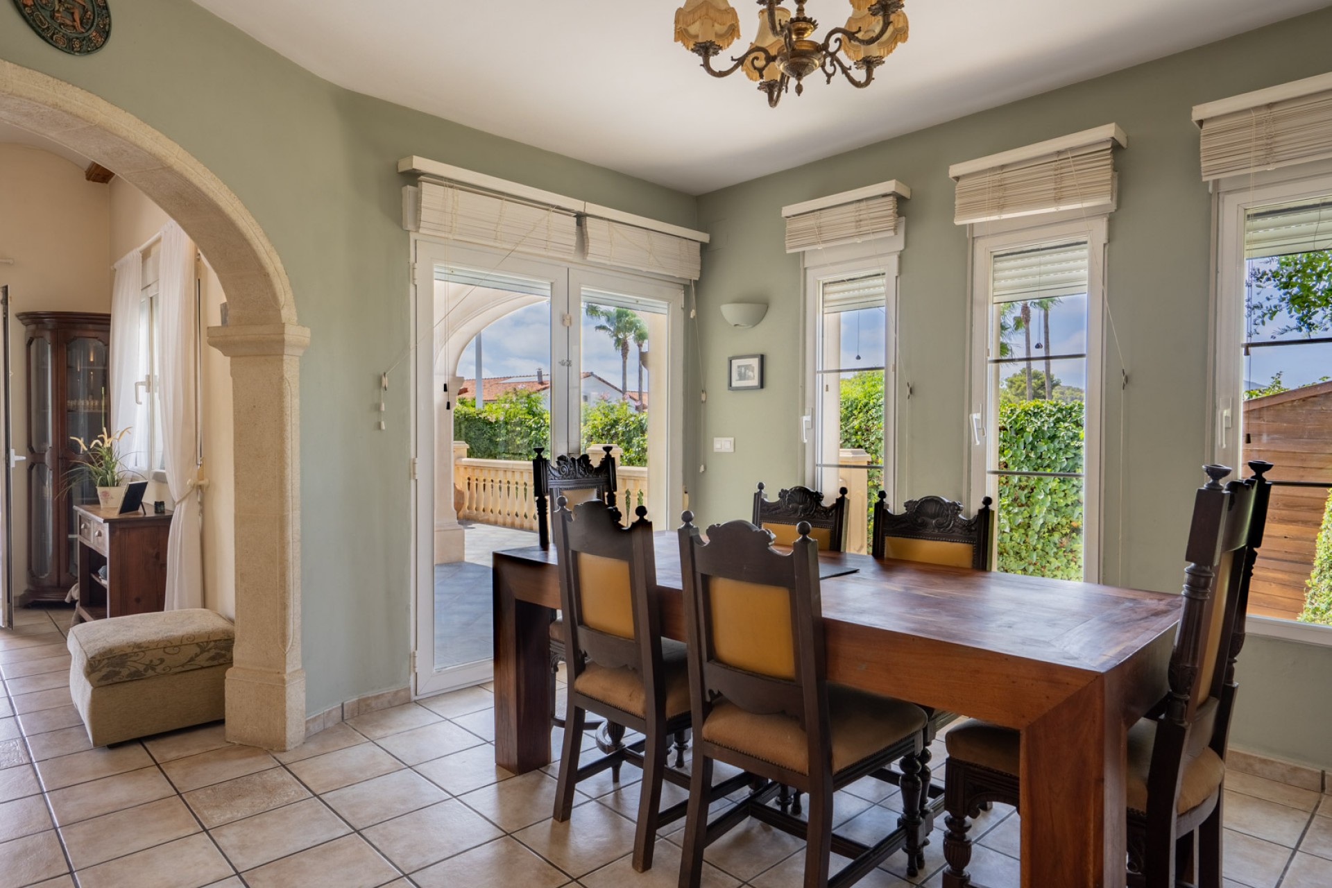 Sale - Villa -
Javea