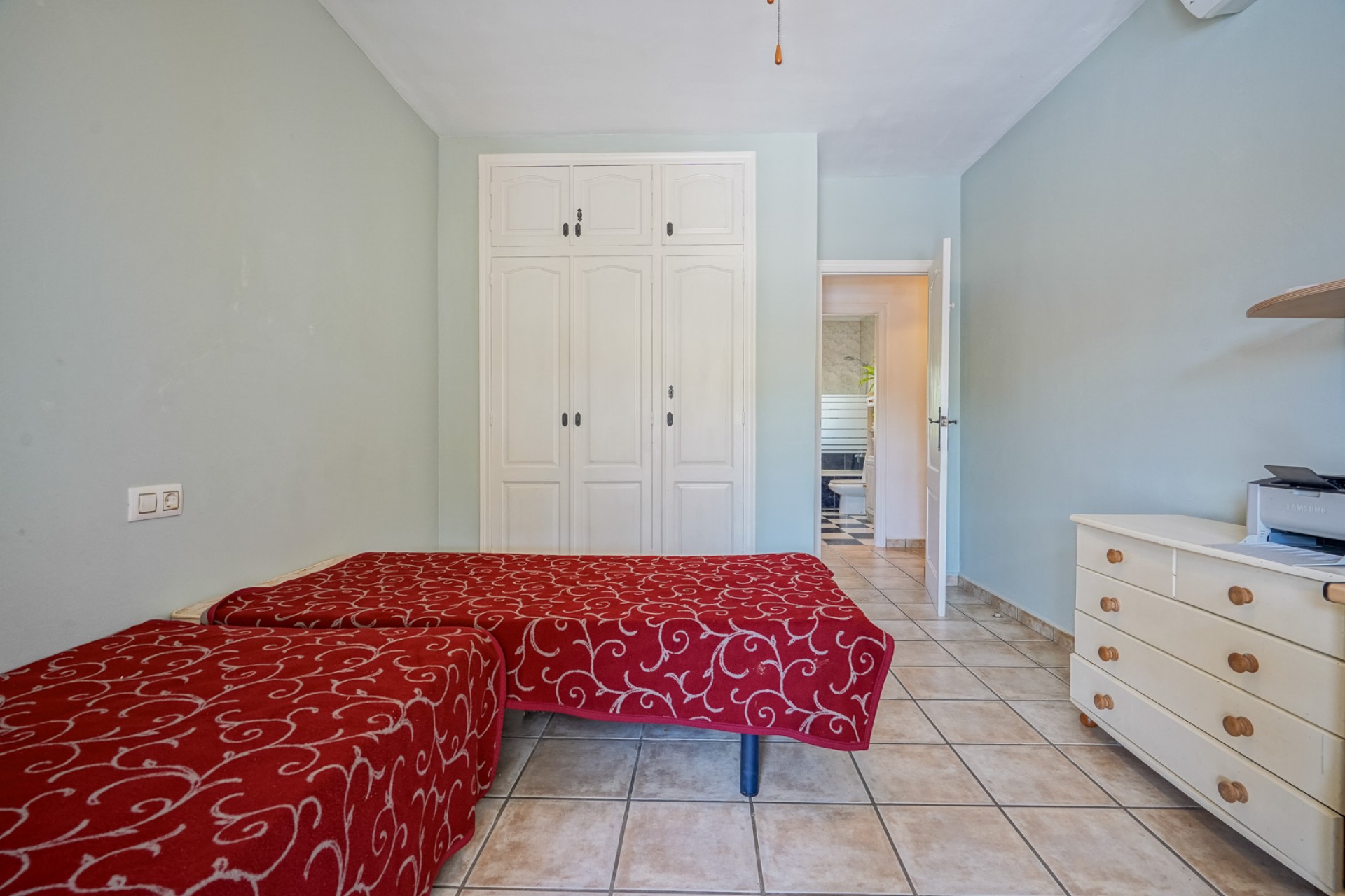 Sale - Villa -
Javea