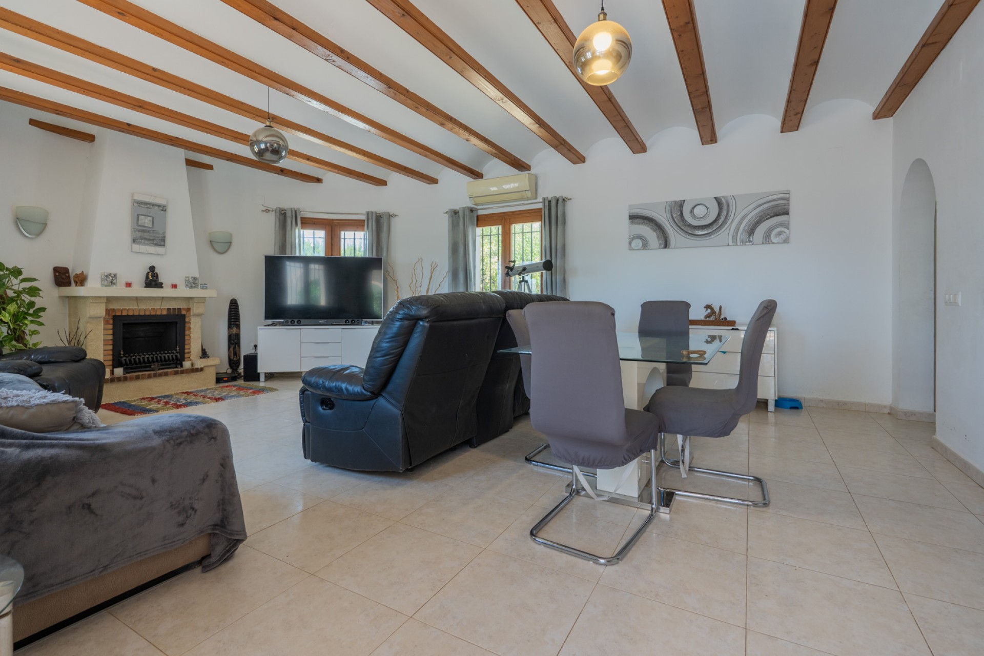 Sale - Villa -
Javea