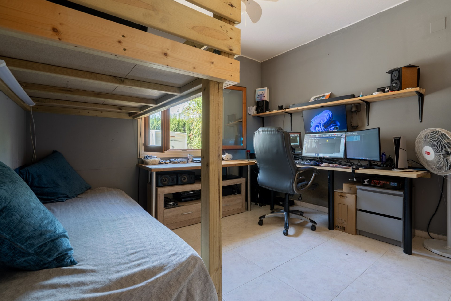 Sale - Villa -
Javea