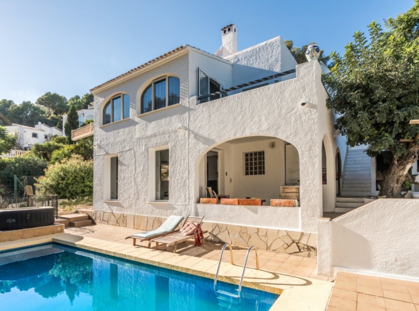 Sale - Villa -
Javea