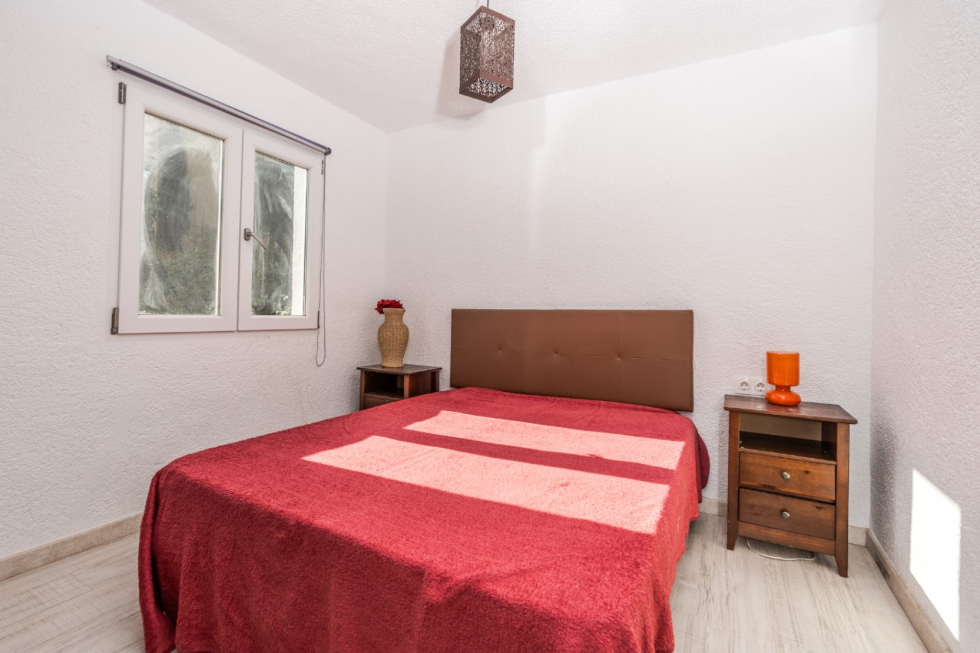 Sale - Villa -
Javea