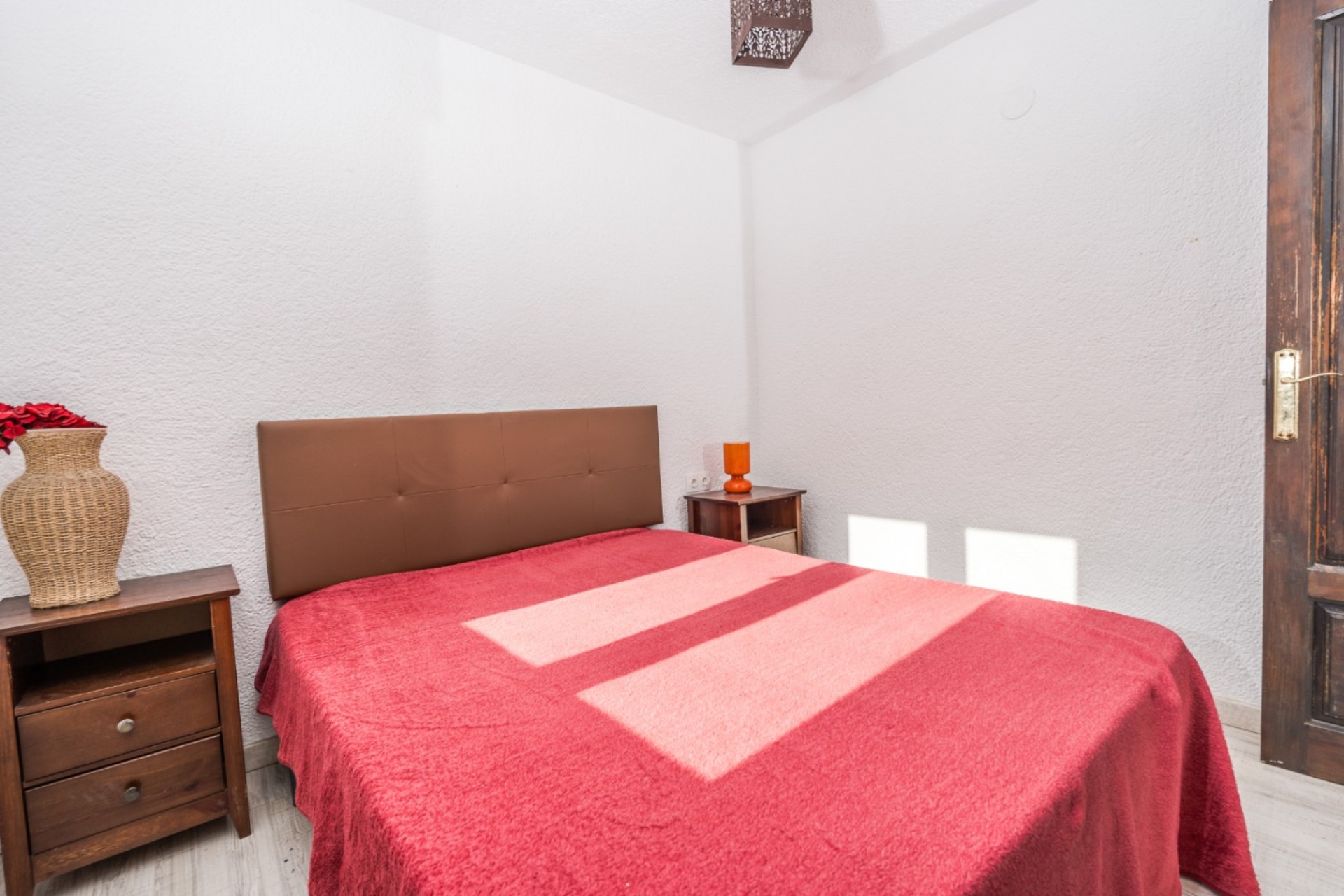 Sale - Villa -
Javea