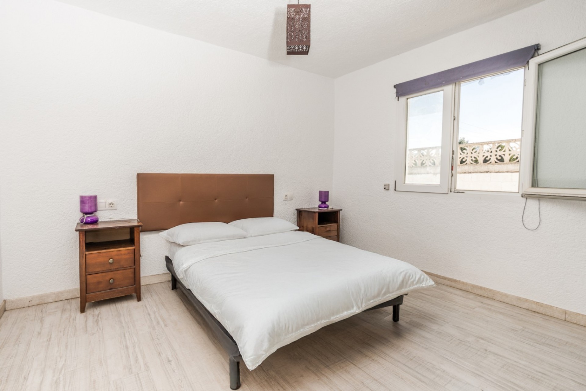 Sale - Villa -
Javea