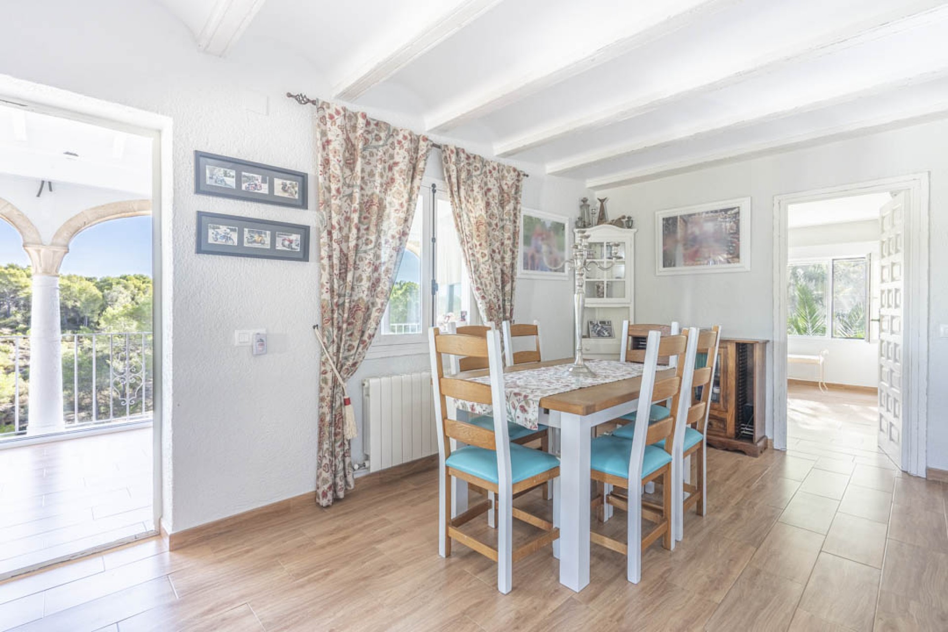 Sale - Villa -
Javea