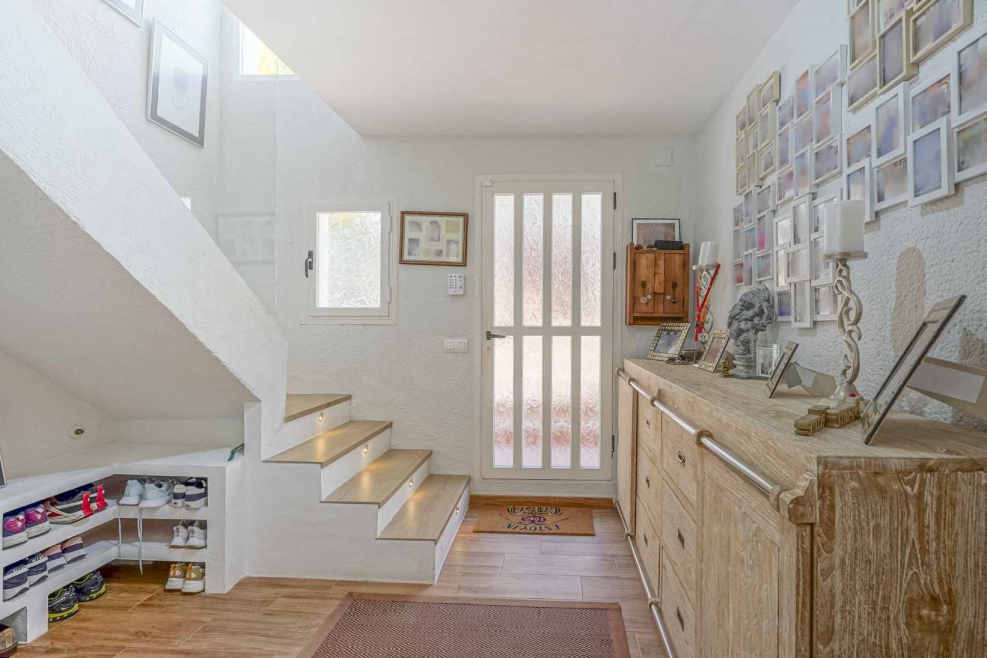 Sale - Villa -
Javea