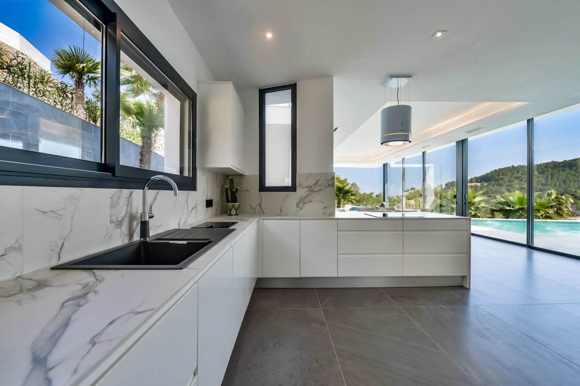 Sale - Villa -
Javea