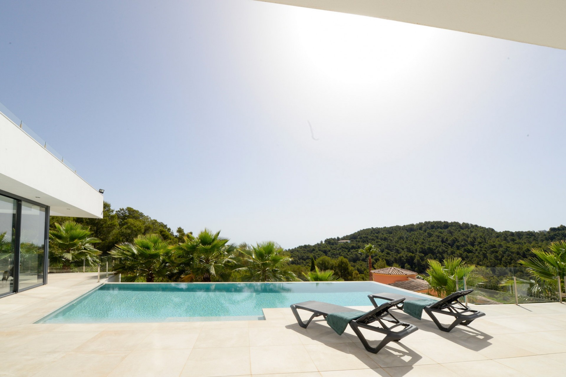 Sale - Villa -
Javea