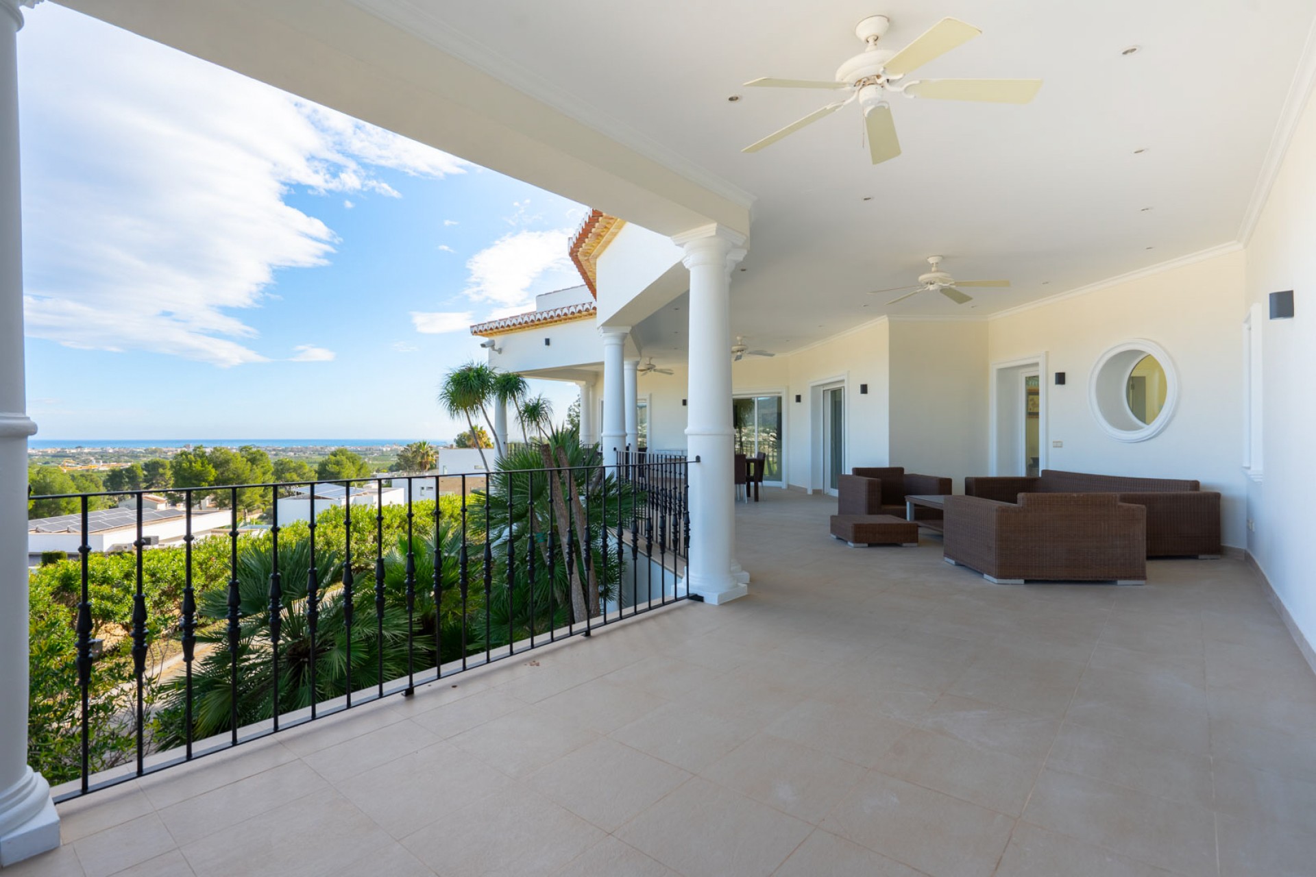 Sale - Villa -
Javea