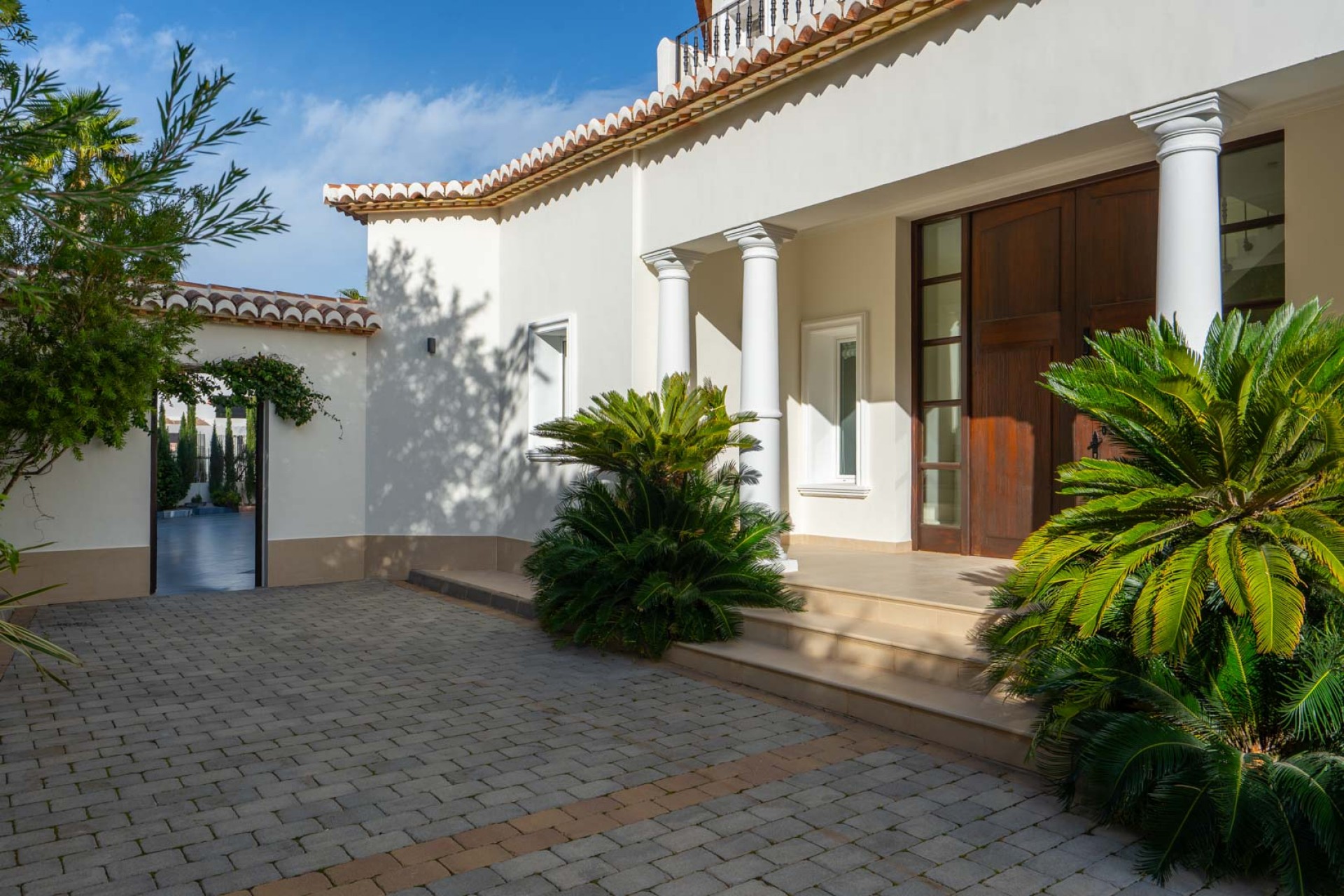 Sale - Villa -
Javea