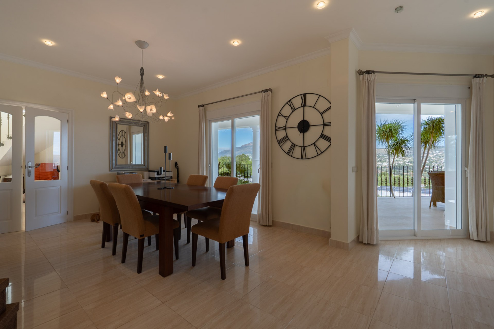 Sale - Villa -
Javea