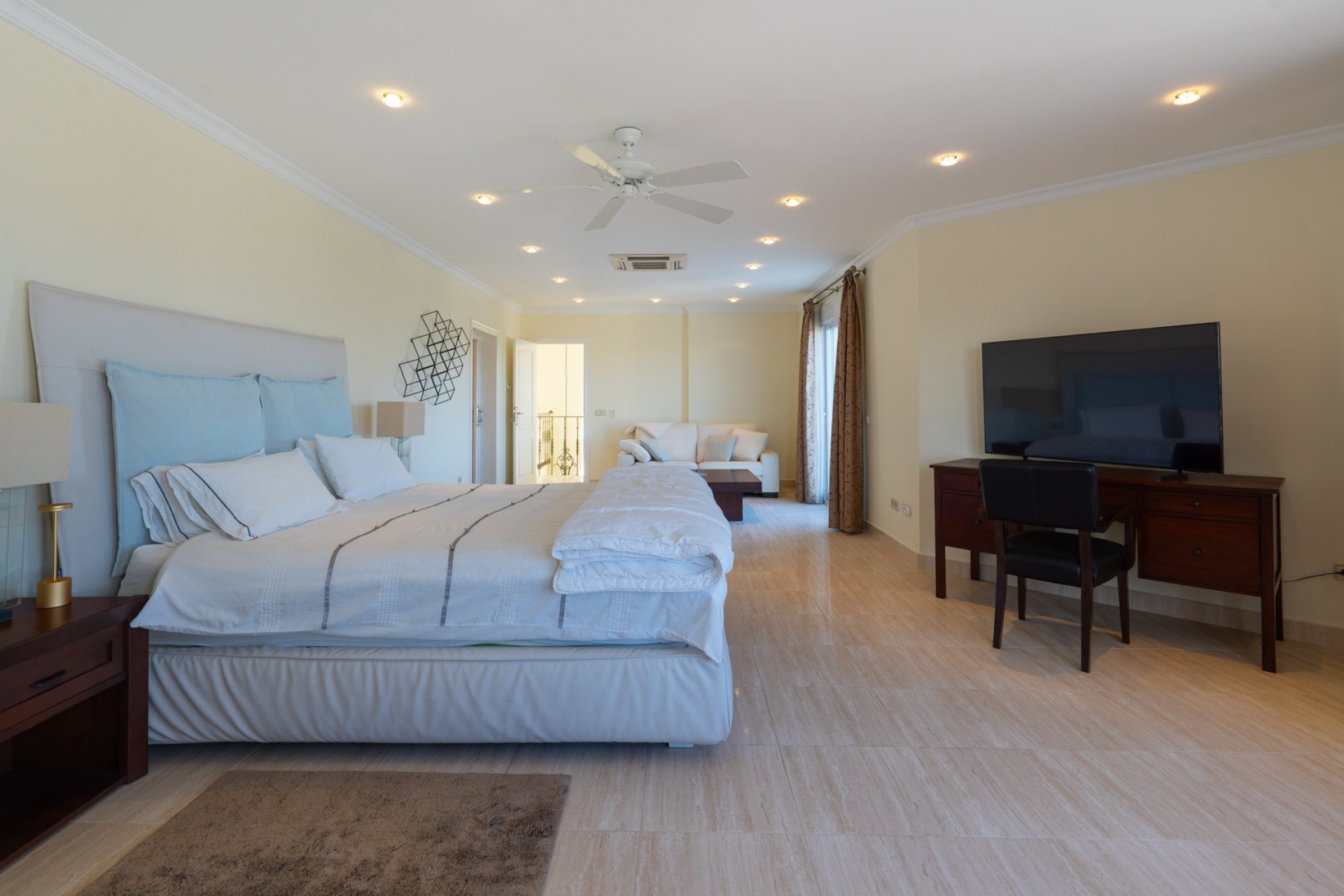 Sale - Villa -
Javea