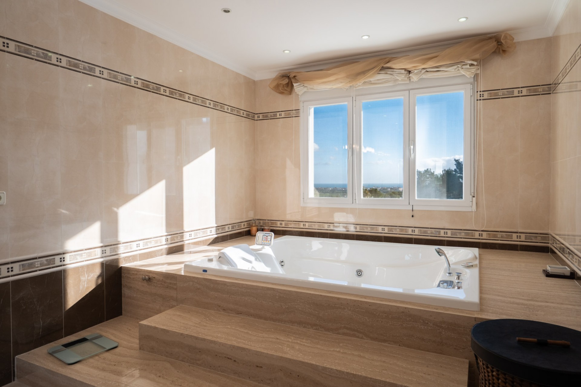 Sale - Villa -
Javea