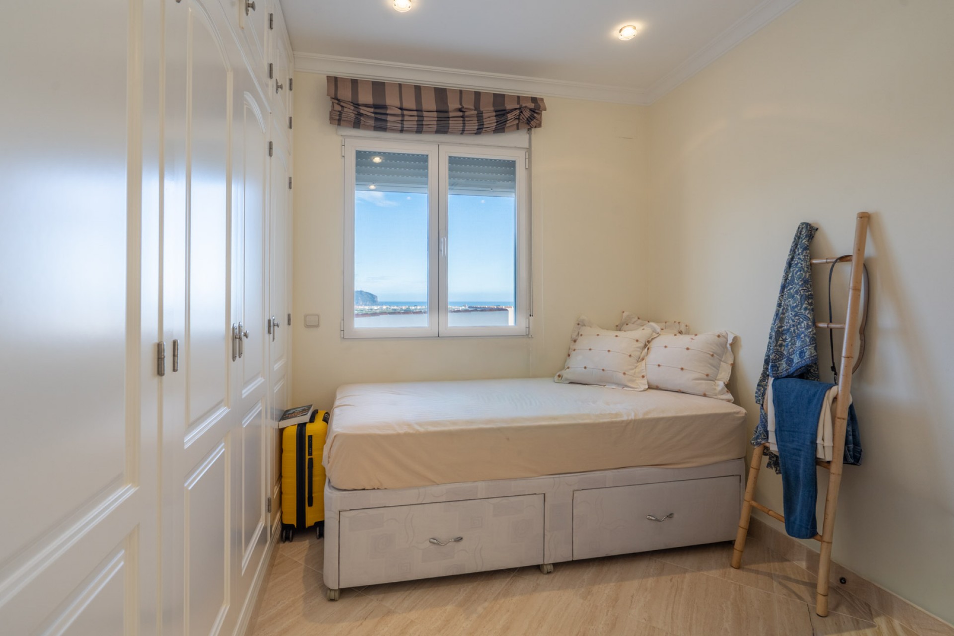 Sale - Villa -
Javea